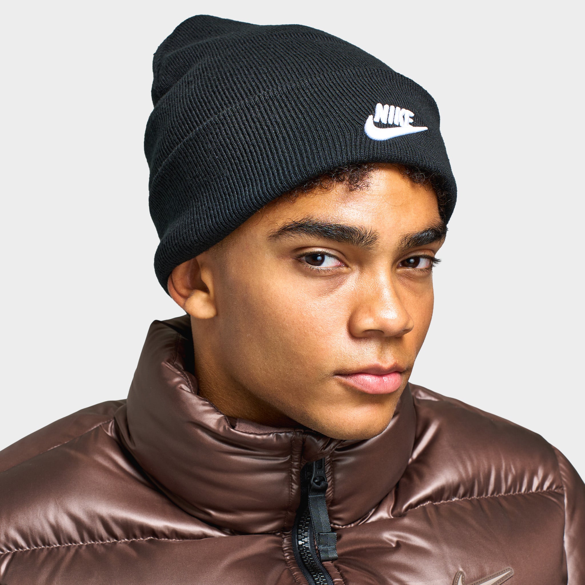 Nike Peak Futura Beanie Black / White – JD Sports