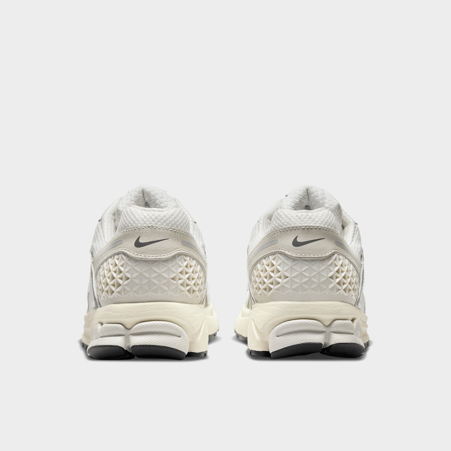 Nike Zoom Vomero 5 Platinum Tint / Photon Dust - Cashmere