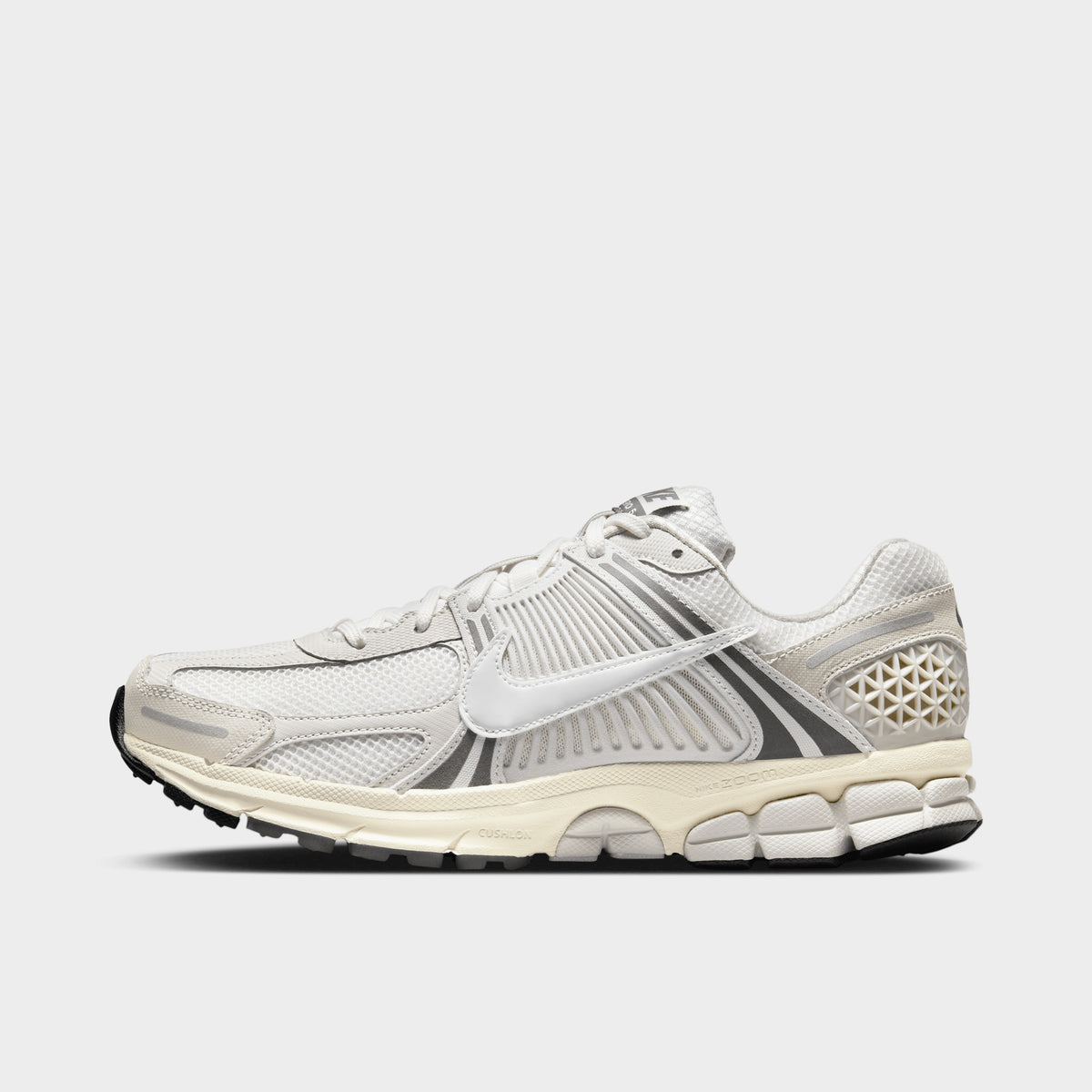 Nike platinum tint hot sale