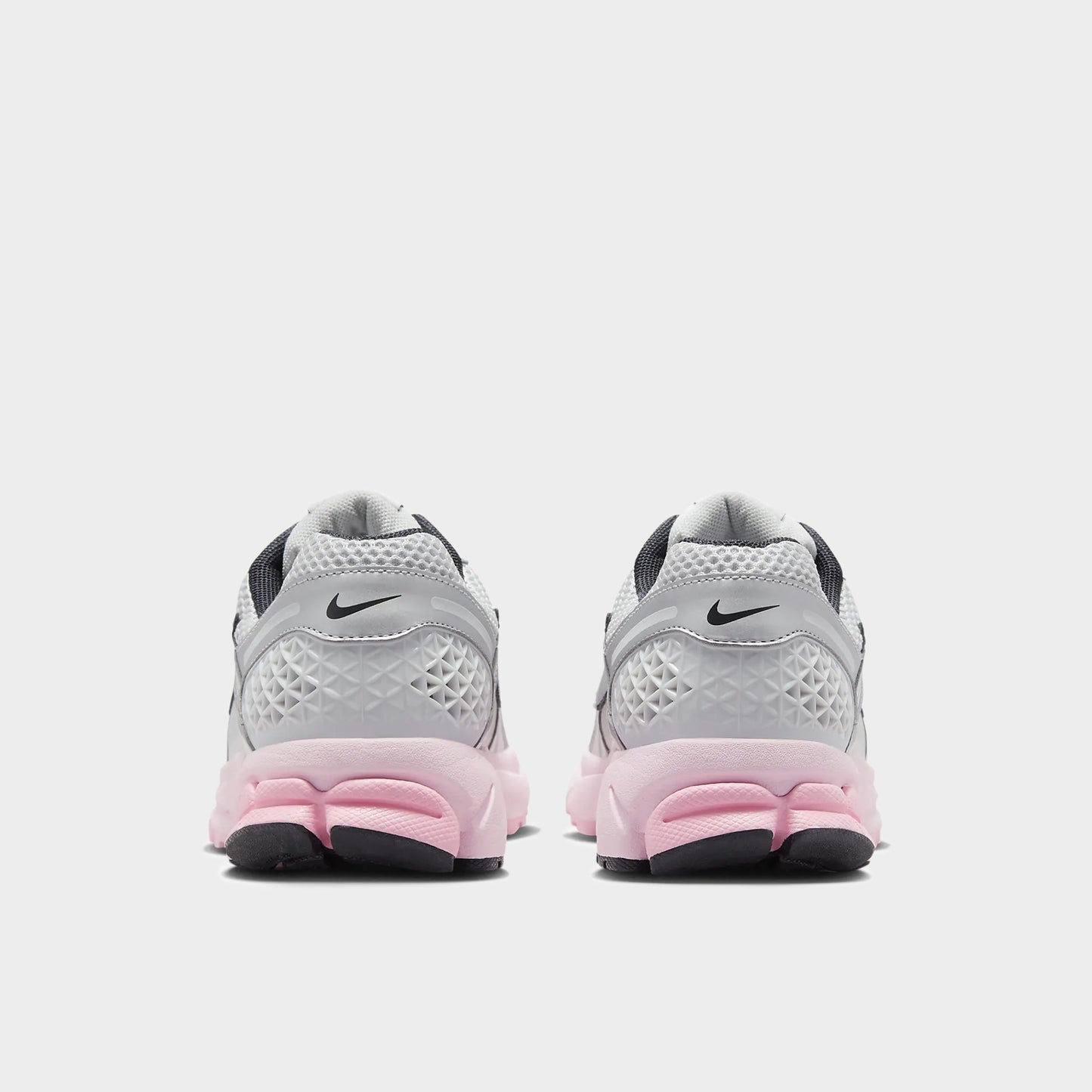 Nike Femme Zoom Vomero 5 Poussière de photons / Argent métallique