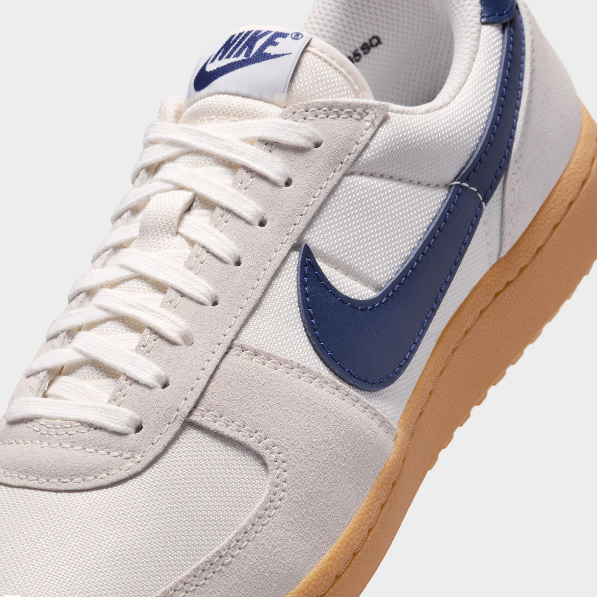 ☆Nike☆ Field General M Pale Ivory Gum Yellow Cargo Khaki H Nike Field General '82 SP (Pale Ivory/ Gum Yellow/ Cargo