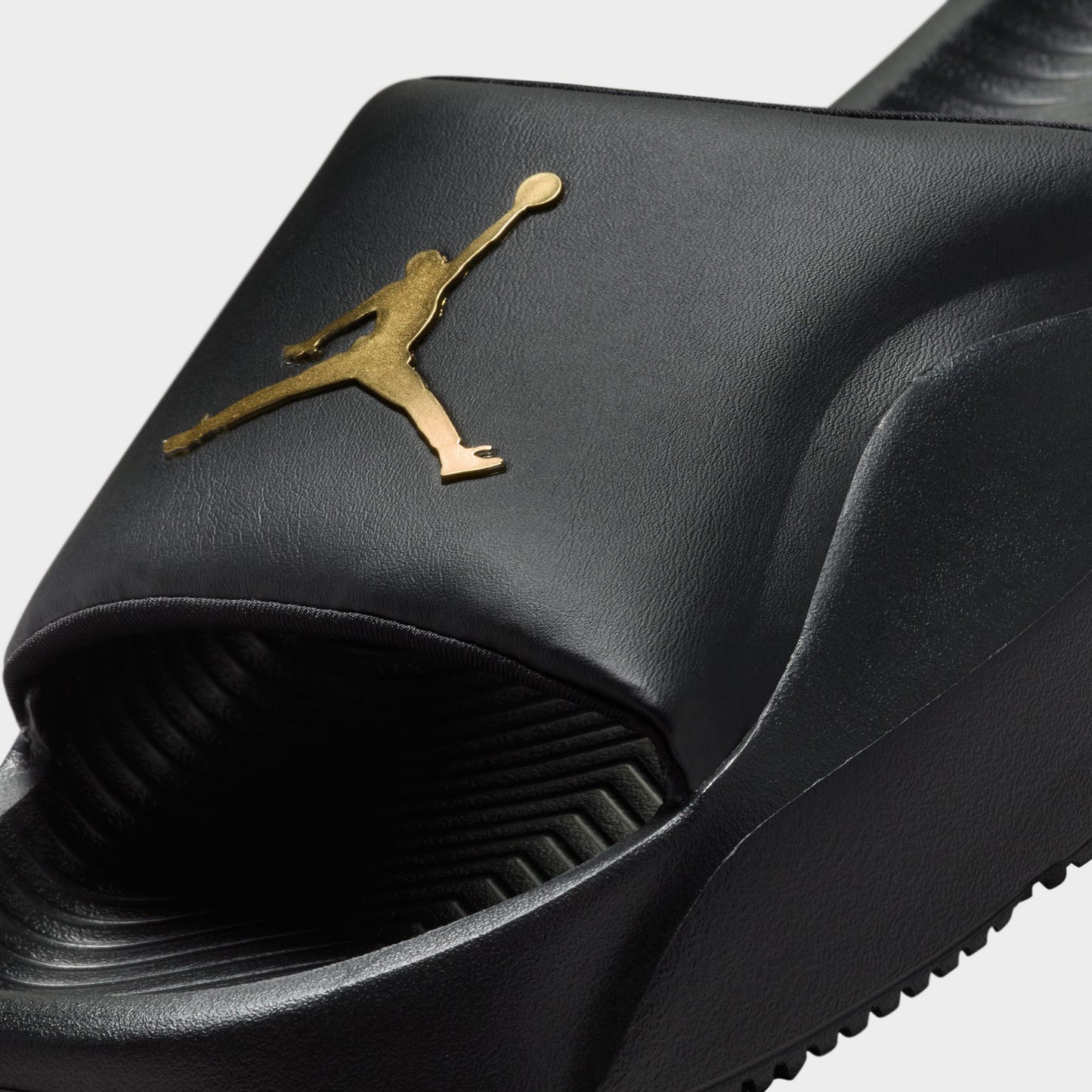 Jordan Franchise Black / Metallic Gold