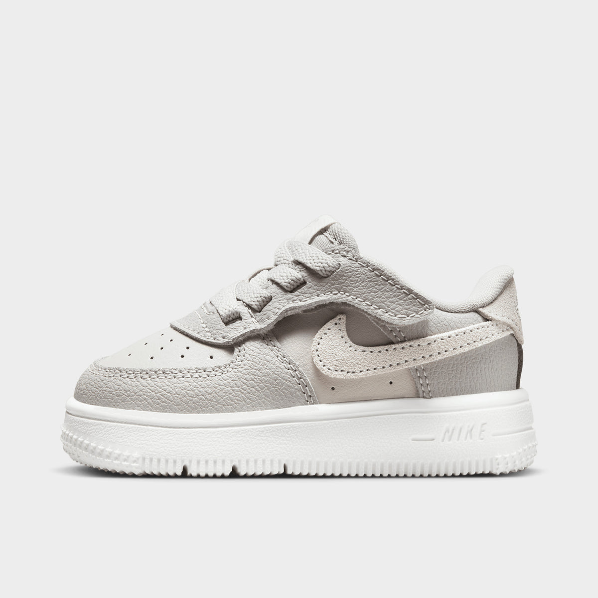 White forces low top new arrivals