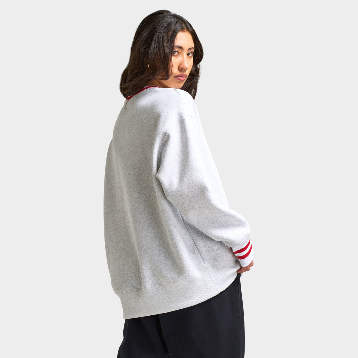 Nike Sportswear Women's Graphic Oversized Long Crewneck