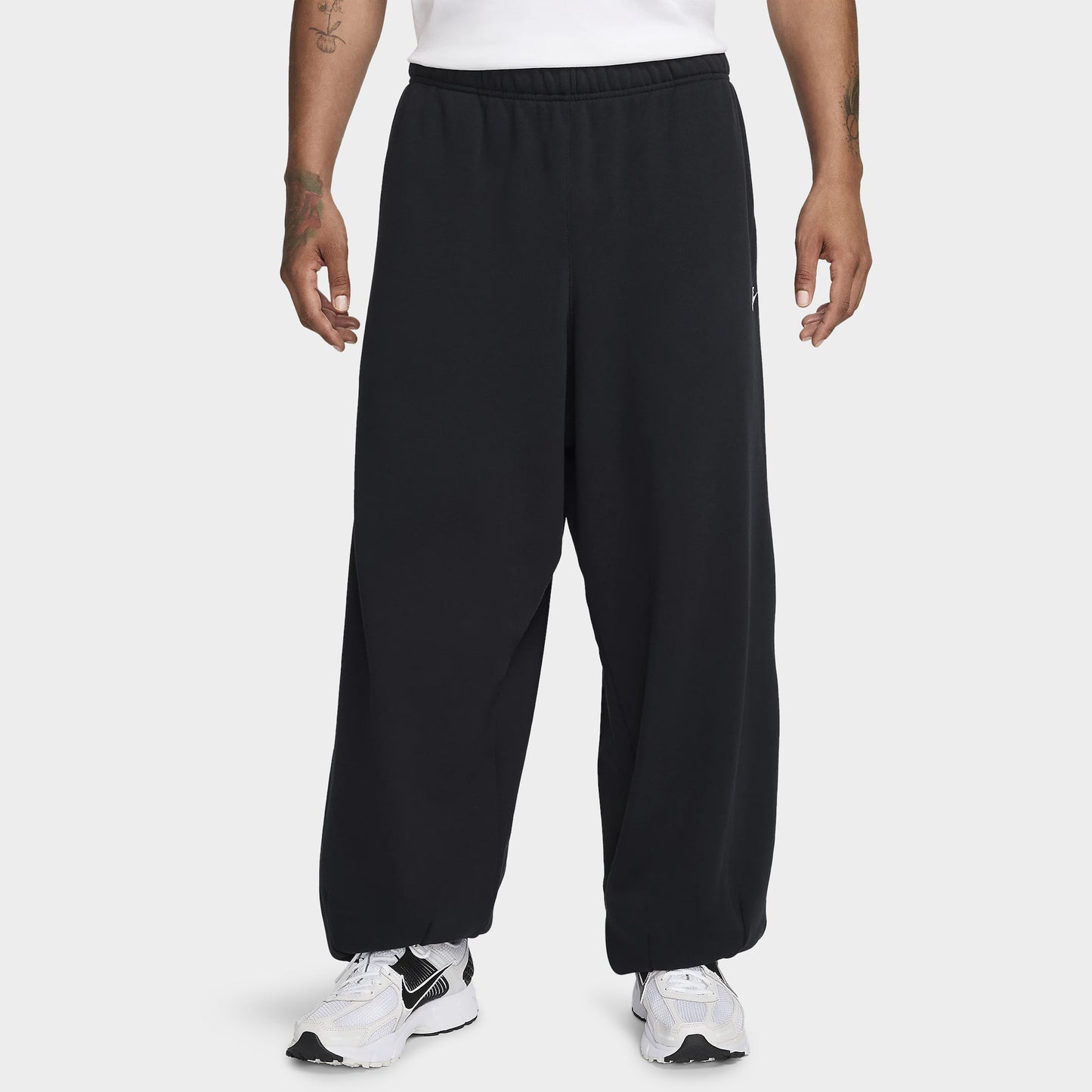 Nike Sportswear Club Pantalon surdimensionné en polaire Noir / Blanc