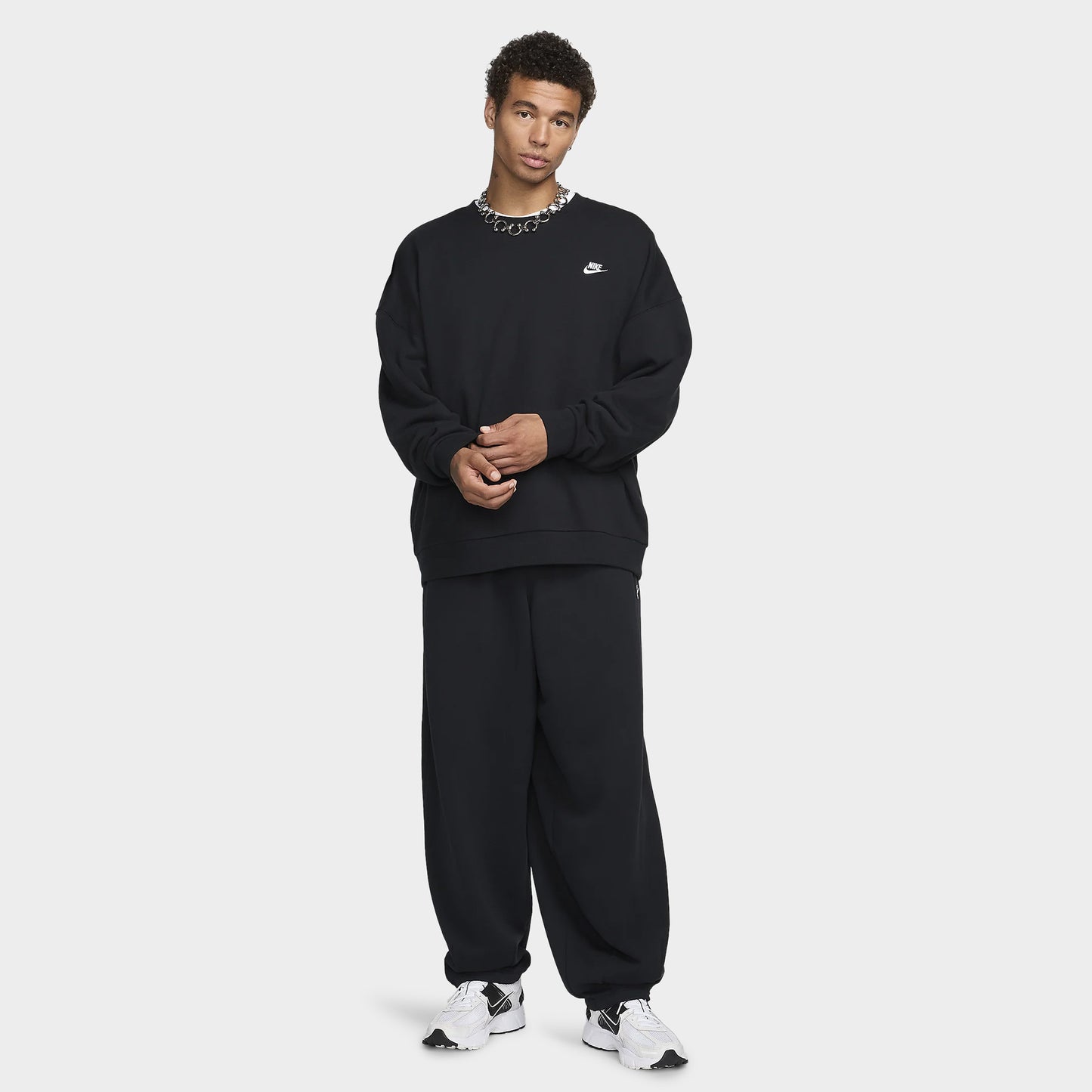 Nike Sportswear Club Pantalon surdimensionné en polaire Noir / Blanc