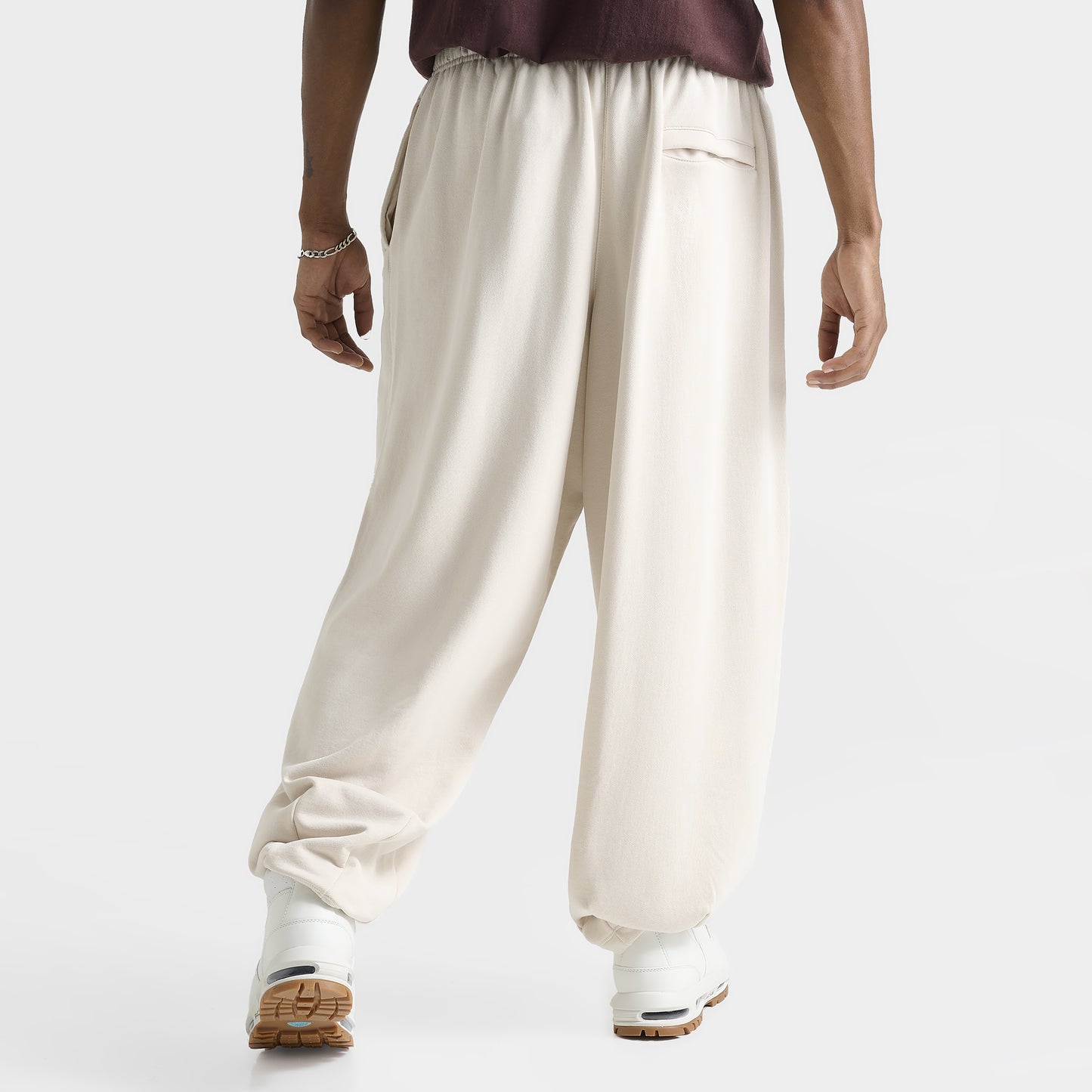 Nike Club Fleece Oversized Pantalon en tissu éponge Lt Orewood Brn / Lt Orewood Brn - Blanc