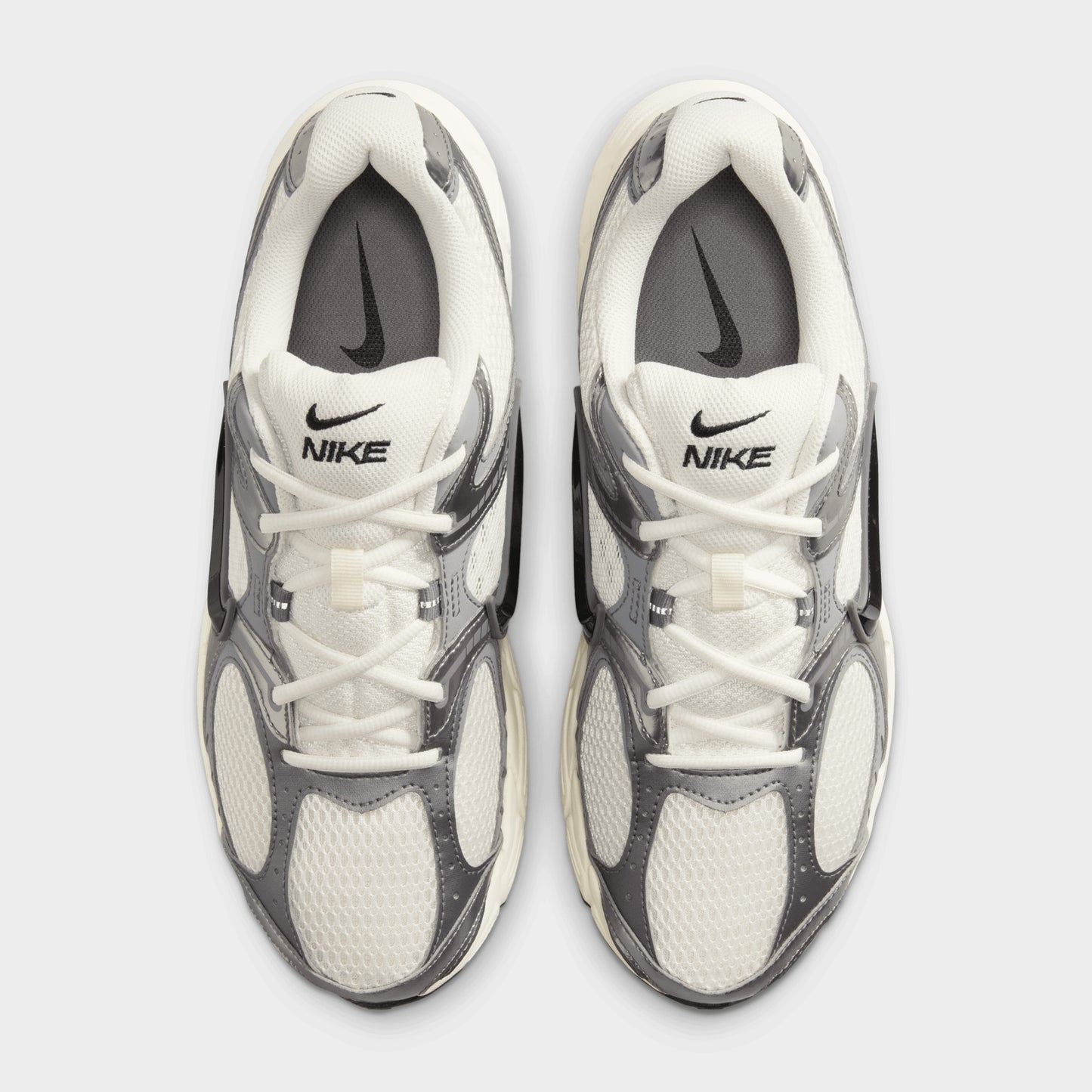 Nike V5 RNR Phantom / Black - Pencil Point