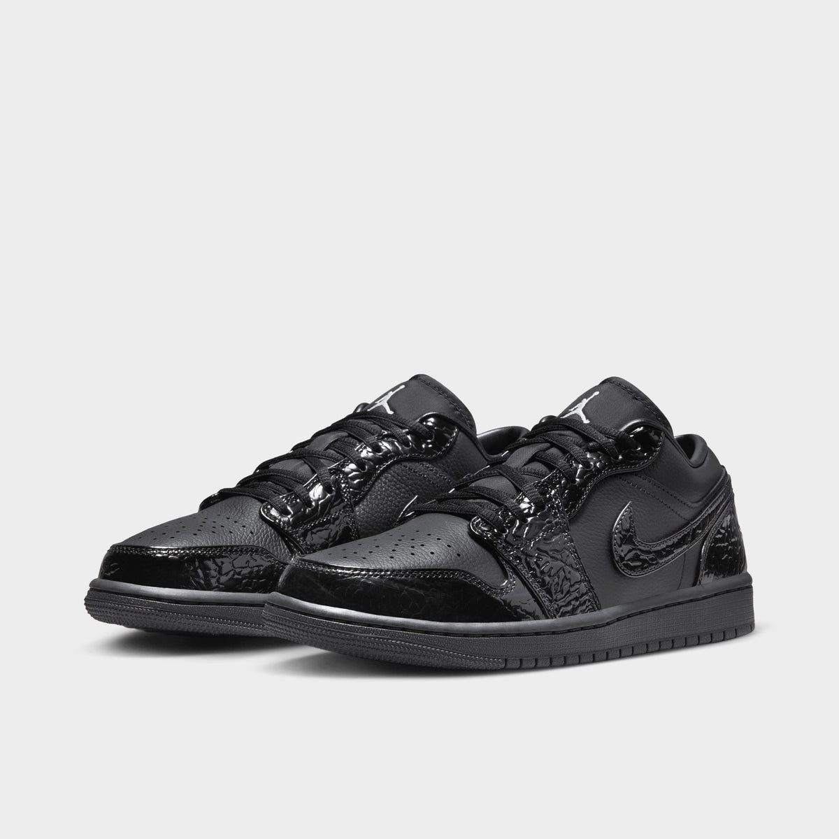 Jordan 1 silver and black hot sale