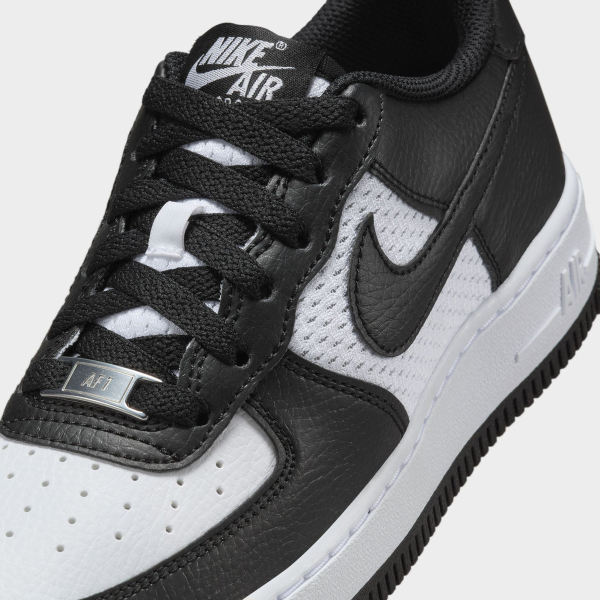 Jd sports black air force 1 hotsell