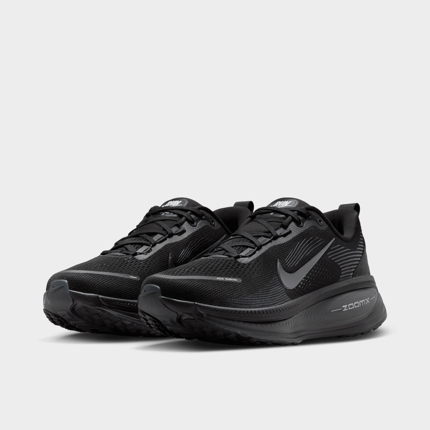 Nike Vomero 18 Black / Black - Dark Smoke Grey