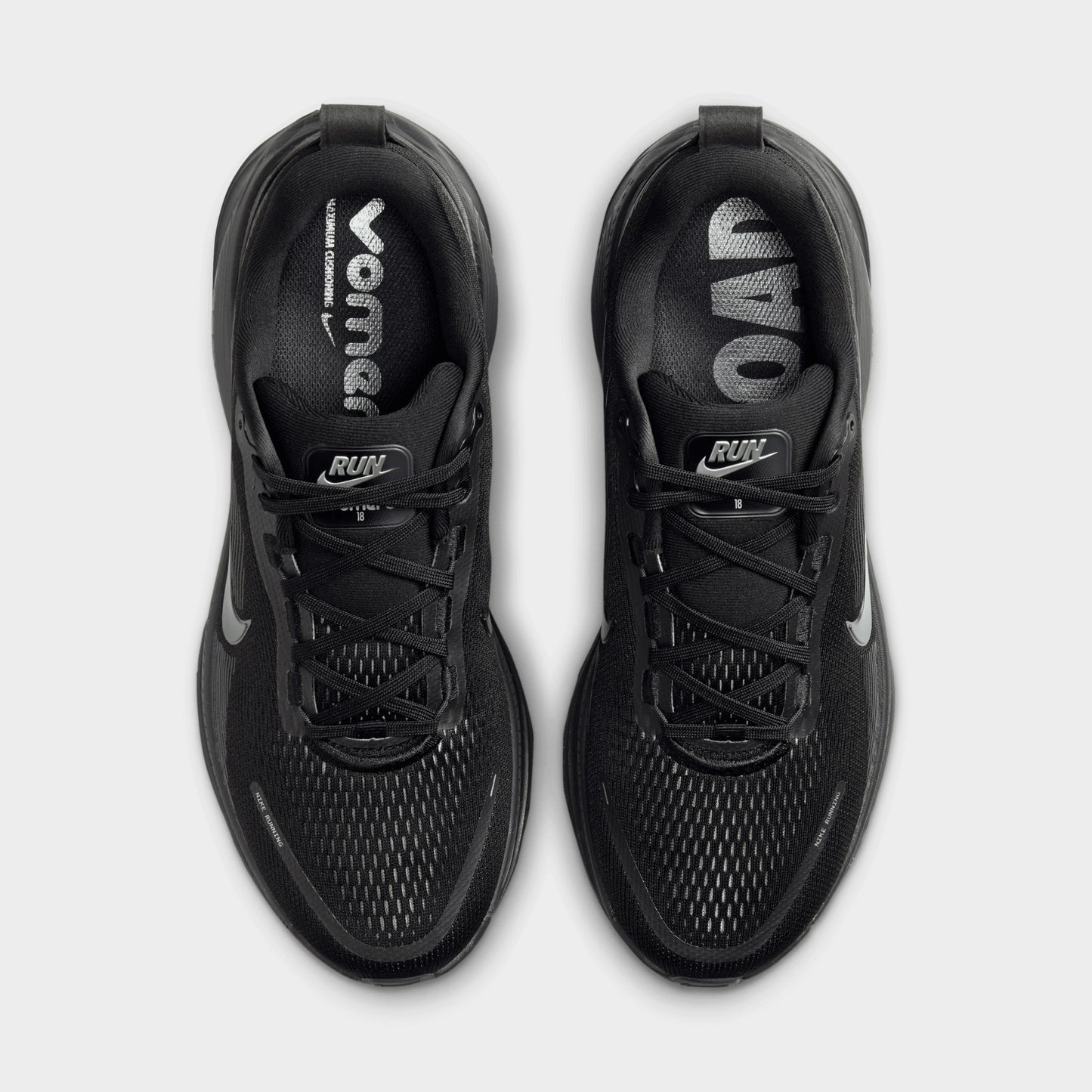 Nike Vomero 18 Black / Black - Dark Smoke Grey