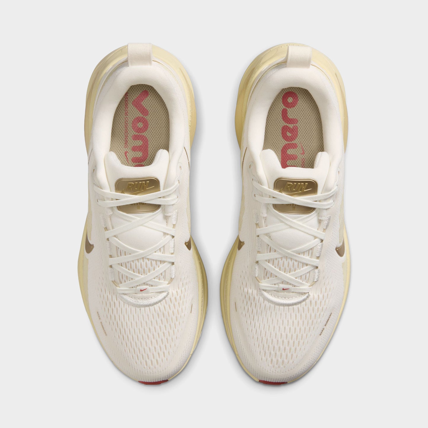 Nike Vomero 18 pour Femme Blanc Sommet / Argent Métallisé - Voile