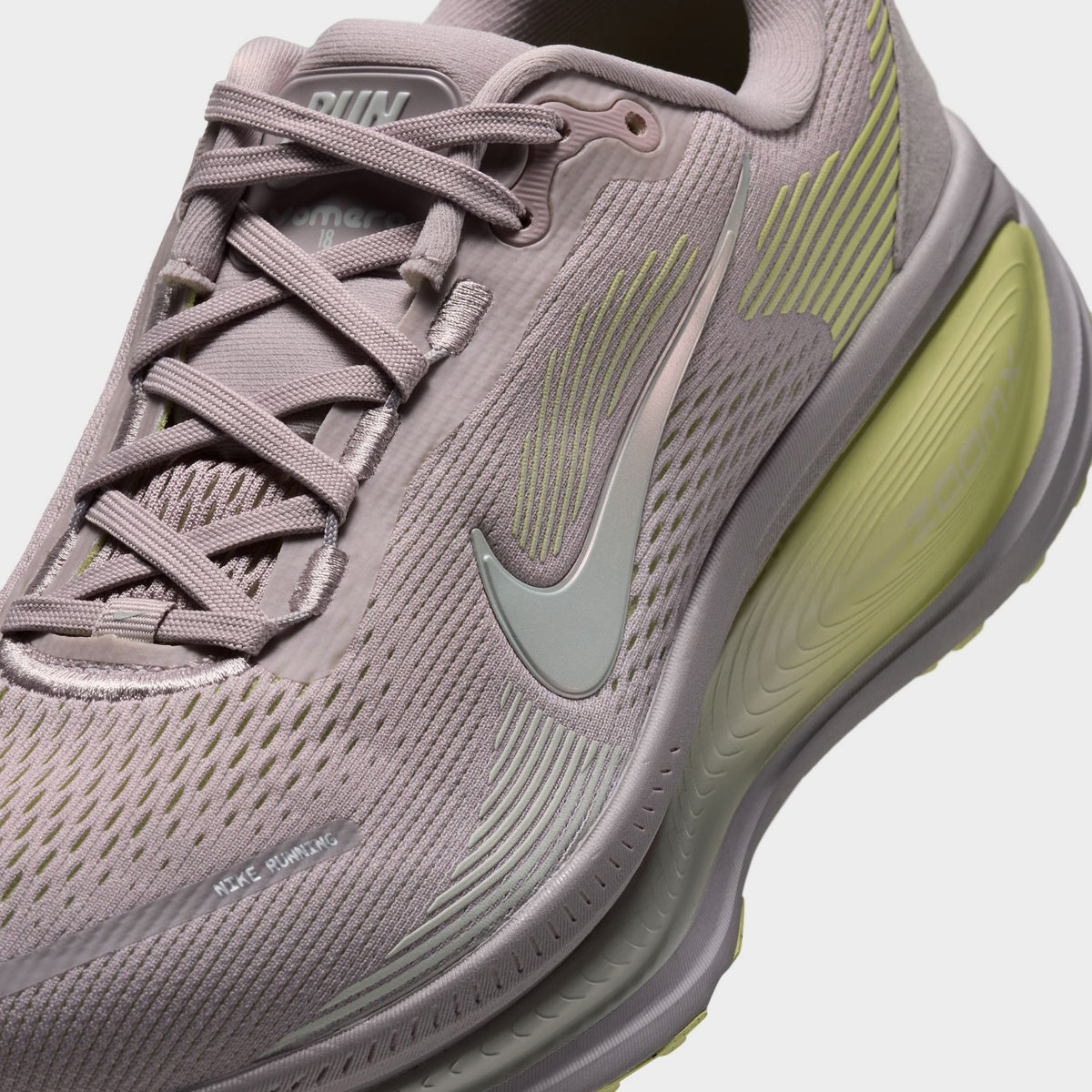Nike Vomero 18 Particle Rose pour femme