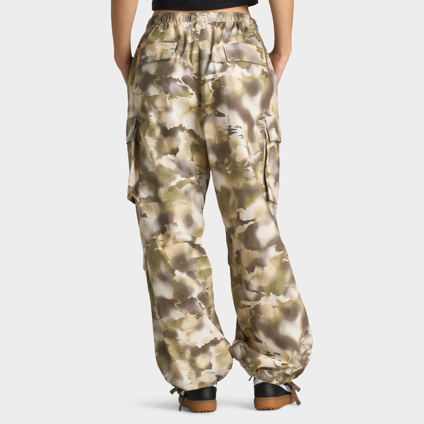 Nike Sportswear Femme Pantalon Camo Cargo Pants Light Orewood Brown / Sail