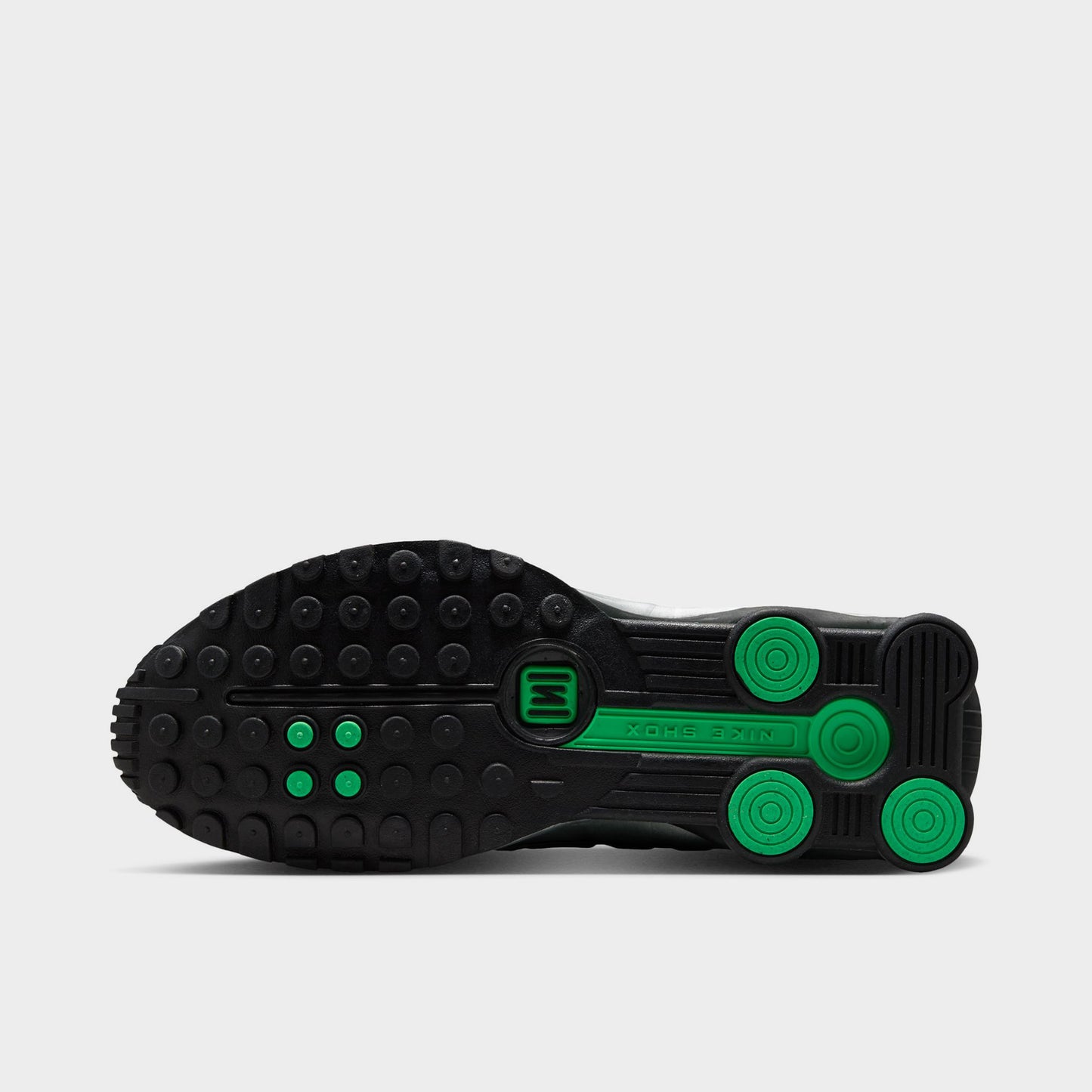Nike Shox R4 Argent Métallique / Argent Métallique - Noir