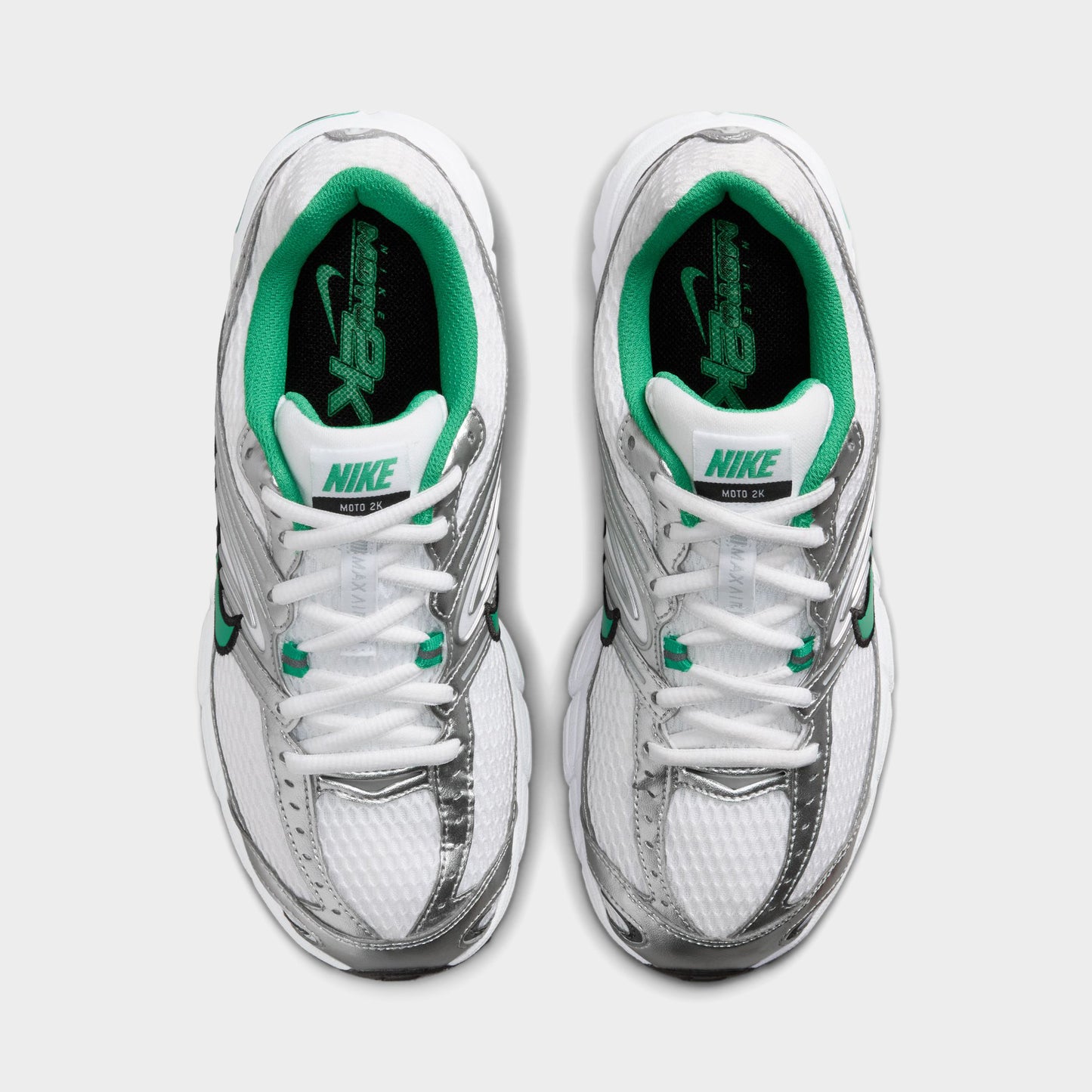 Nike Femmes Air Max Moto 2K Argent Métallique / Vert Stade - Blanc