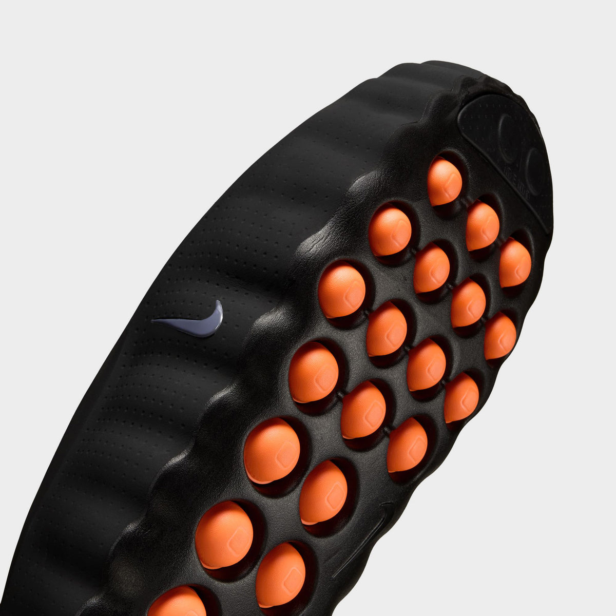 Nike Men's Mind 001 Black / Chrome - Hyper Crimson