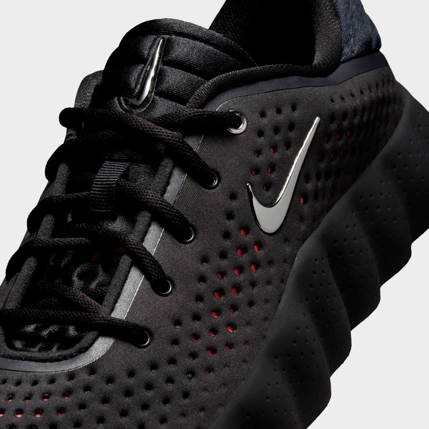 Nike Mind 002 Black / Chrome - Hyper Crimson