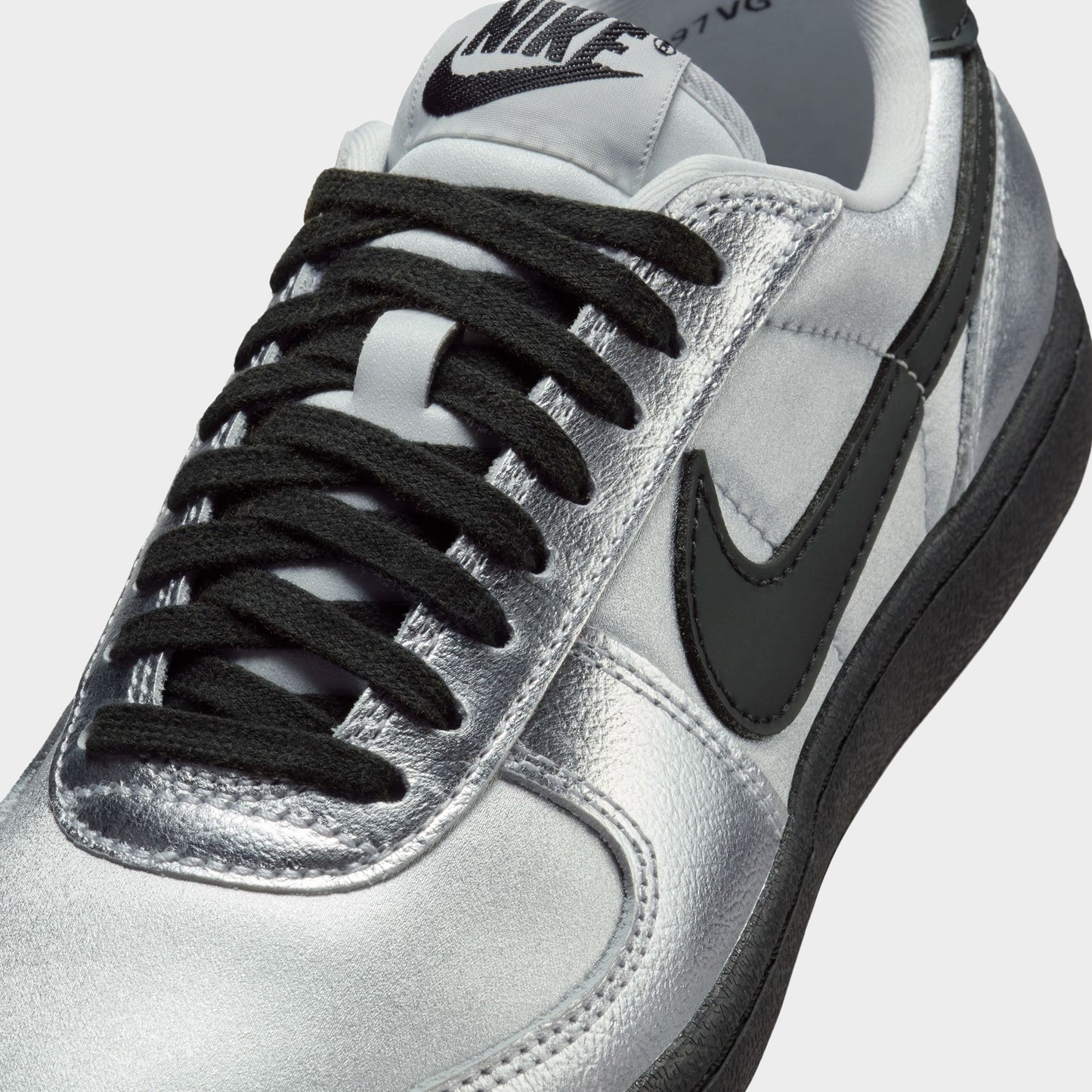 Nike Women's Field General SE Metallic Silver / Black - Photon Dust