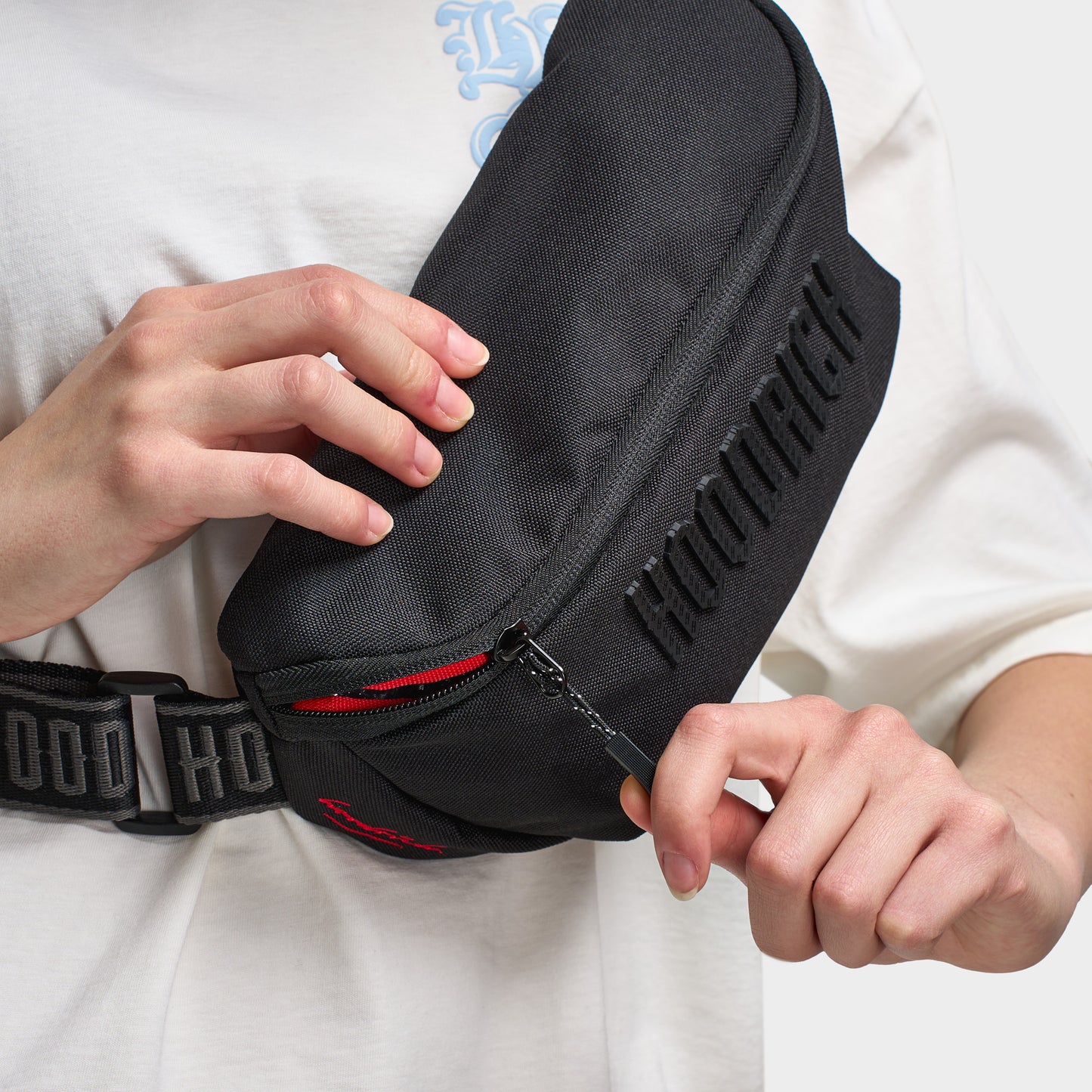 Hoodrich Core Crossbody Bag/ Black