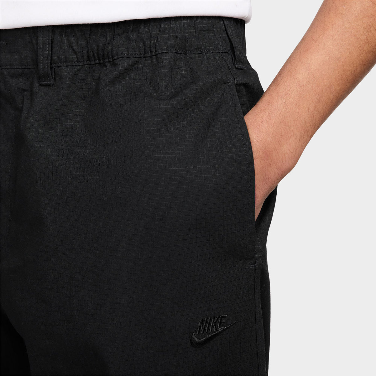 Nike Club Woven Cargo Pants / Black