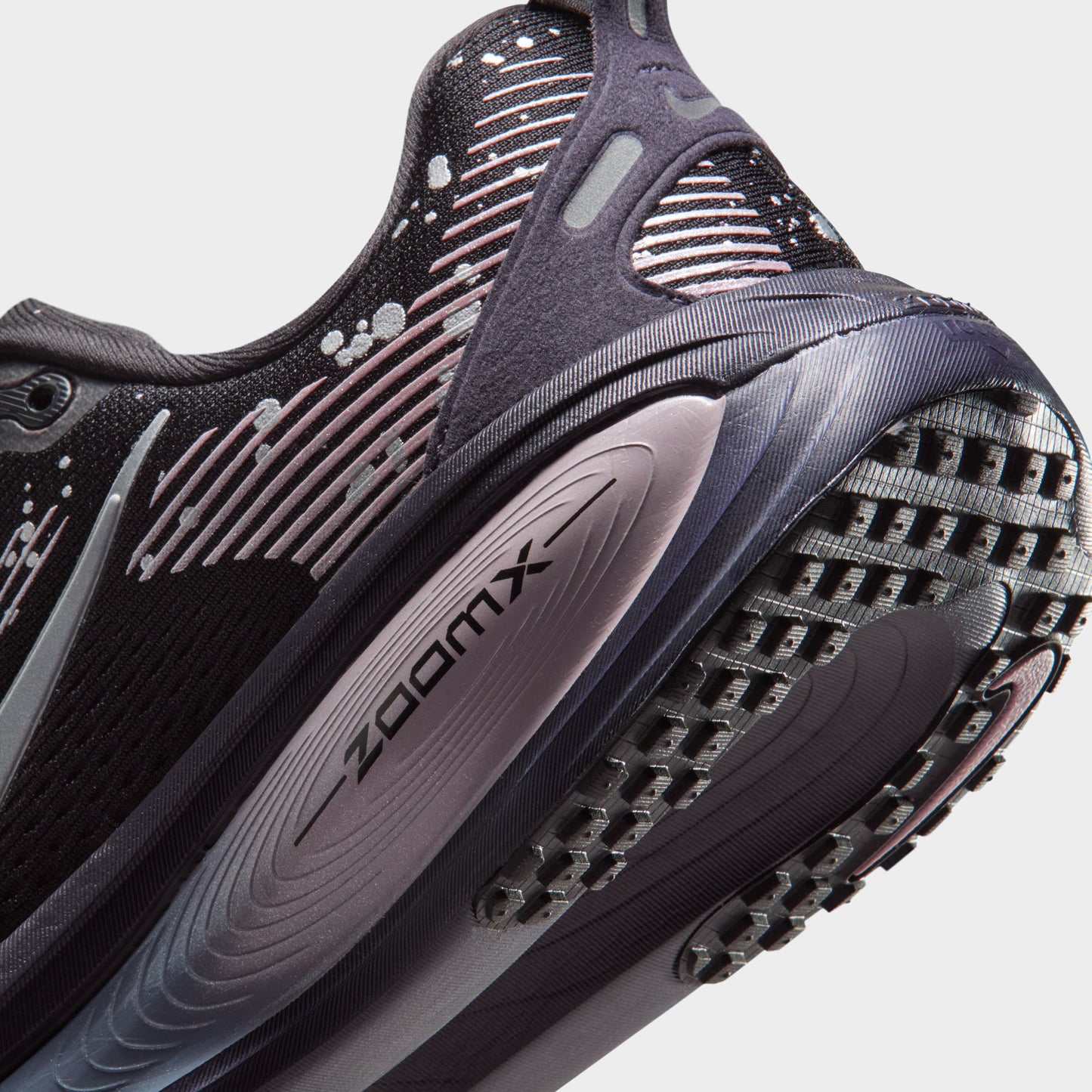 Nike Women's Vomero 18 Black / Metallic Dark Grey - Cave Purple