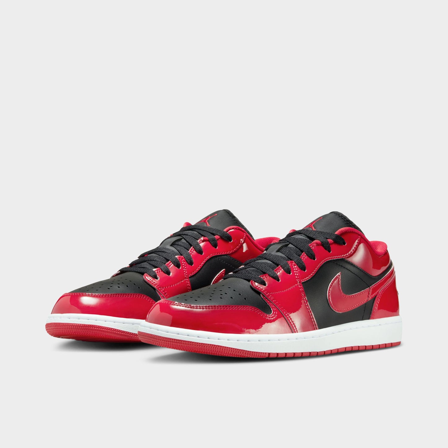 Air Jordan 1 Low Black / White / Red