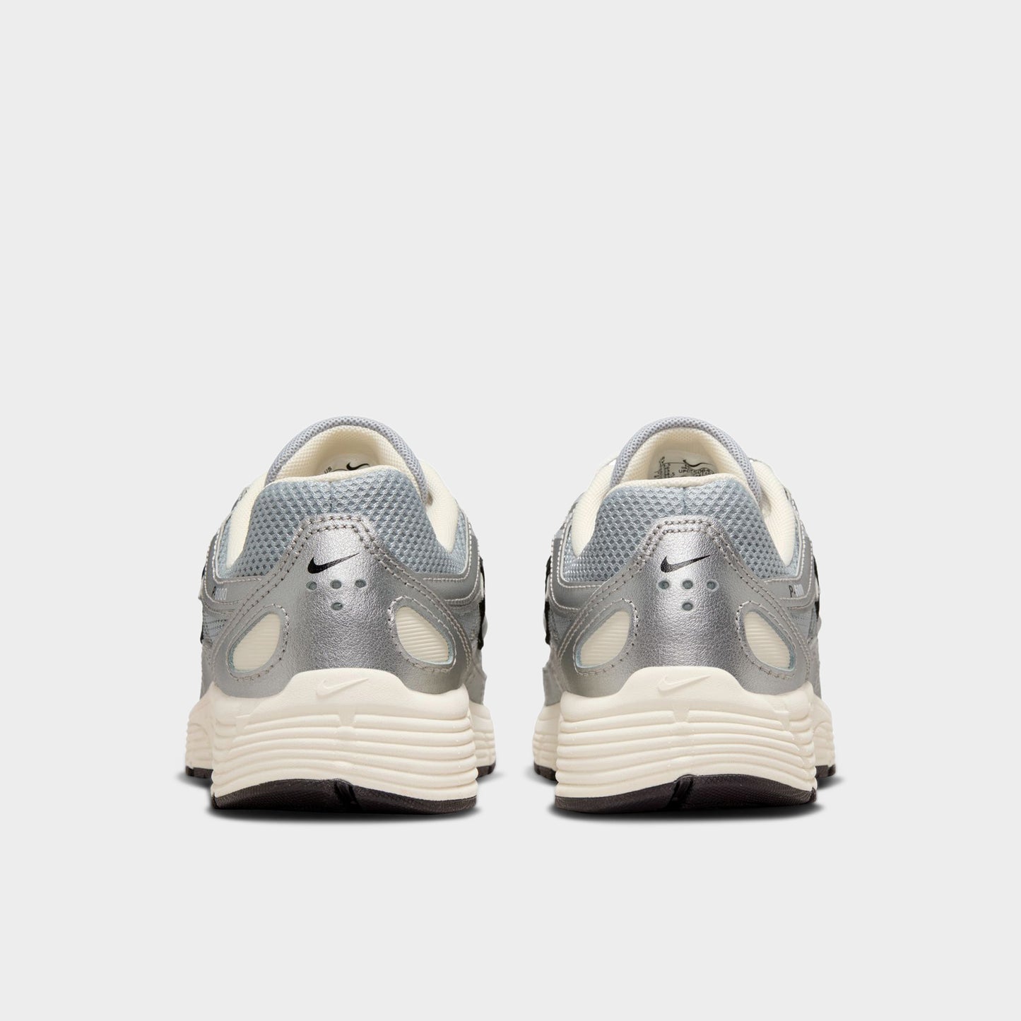 Nike P-6000 GS Argent Métallique / Noir