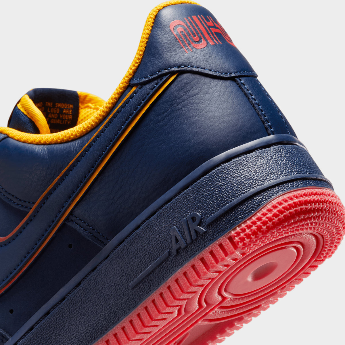 ★ナイキ★ Nike Air Force 1 07 LV8 navy AIR FORCE 1 '07 LV8 ARMORY NAVY/GUM – NRML