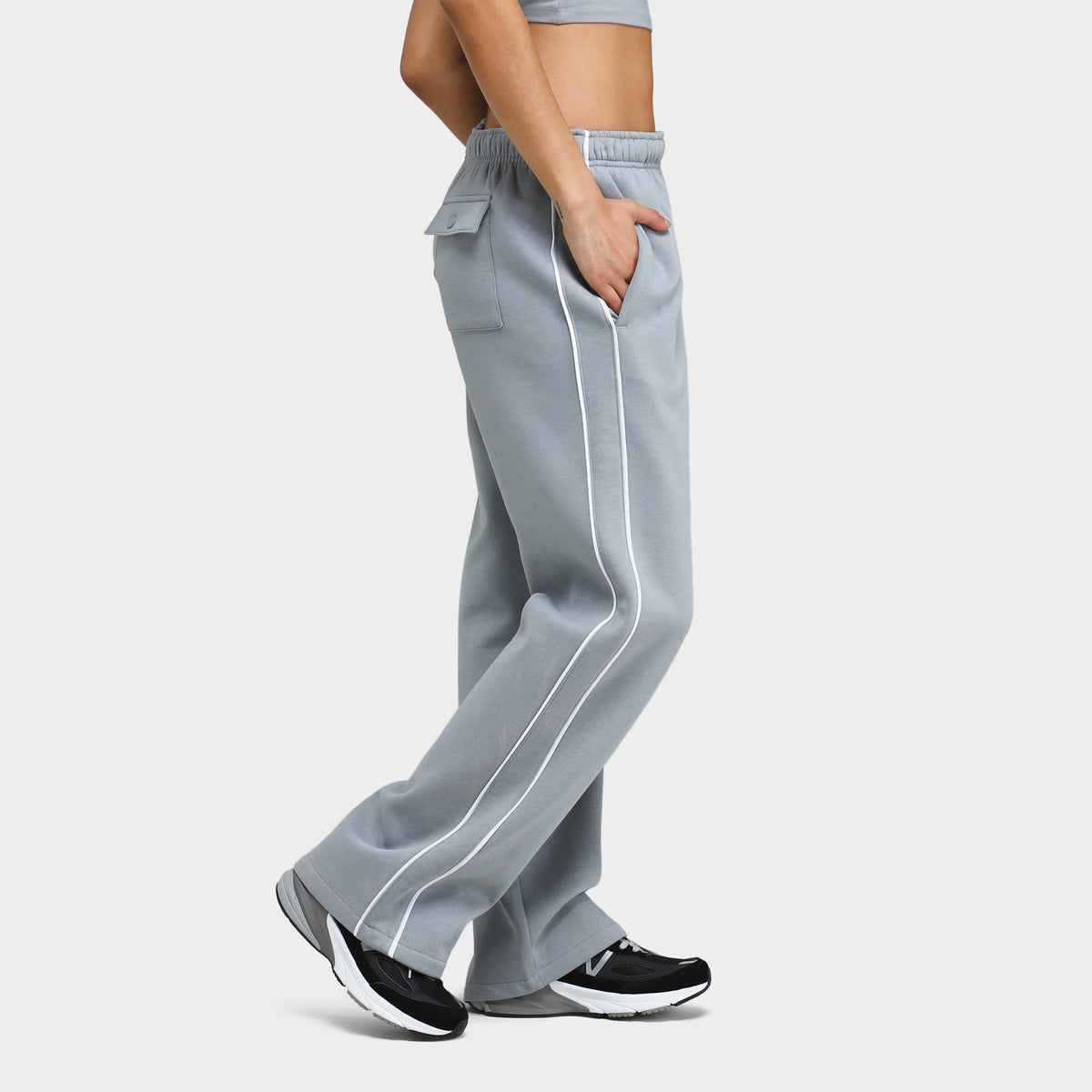 Jd sports womens joggers sale hotsell