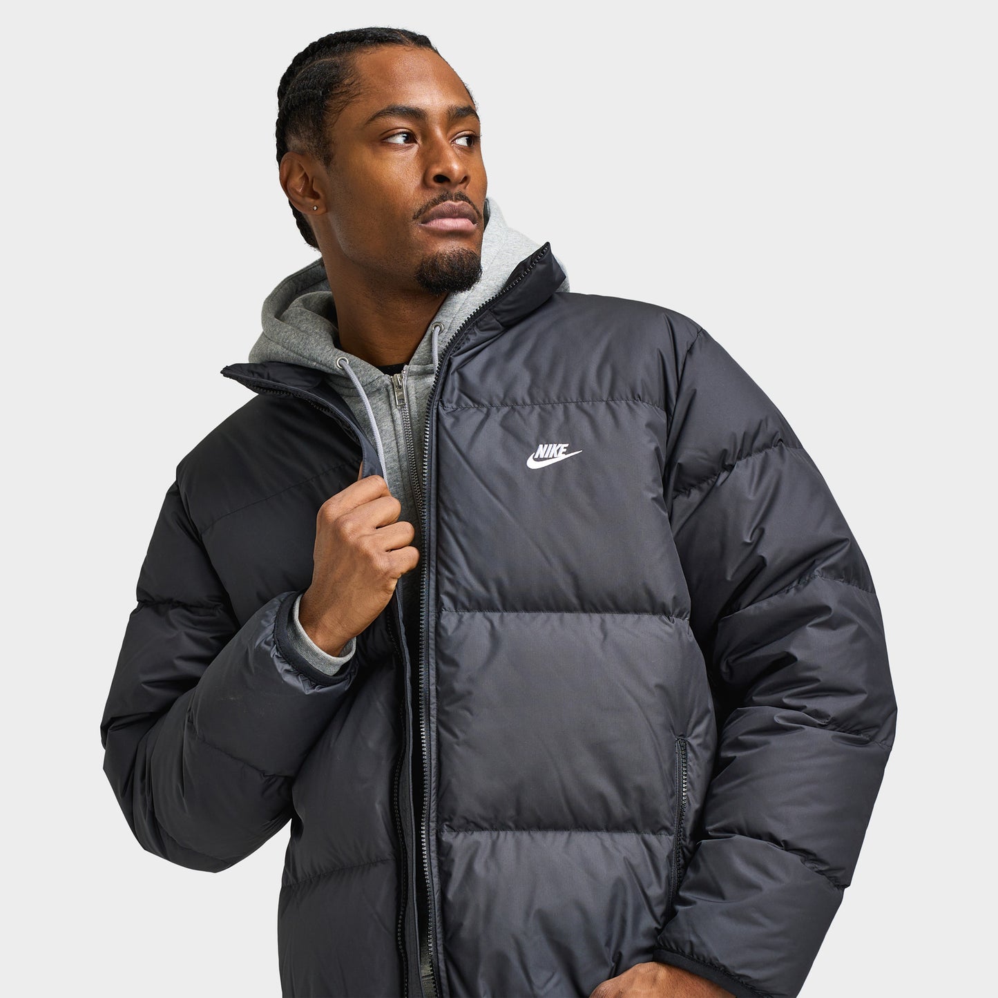 Nike Sportswear Club Therma-FIT Puffer Jacket Black / White
