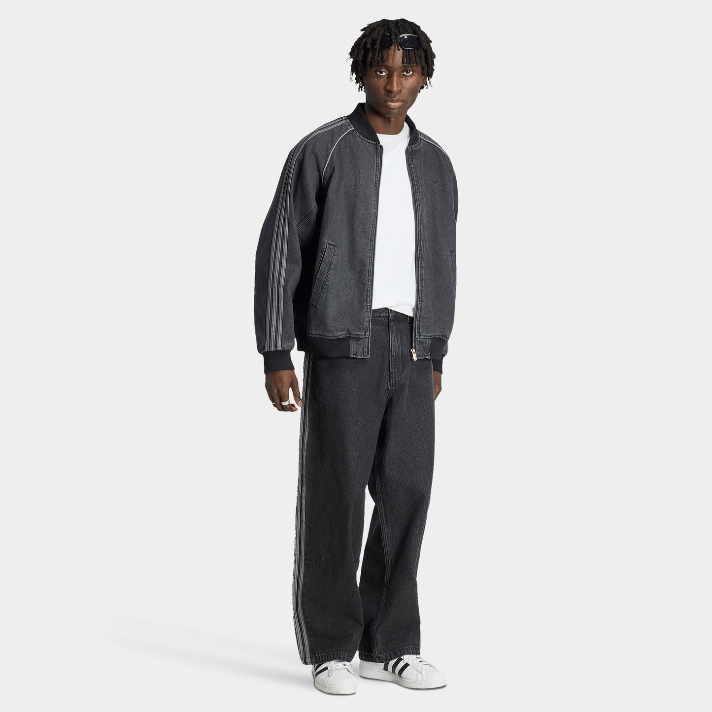 adidas SST Jeans Straight Leg / True Black Denim
