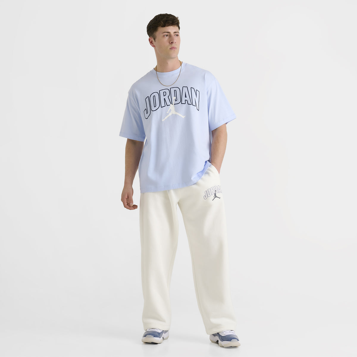 Jordan Brooklyn Pantalon molletonné surdimensionné à ourlet ouvert / Sail