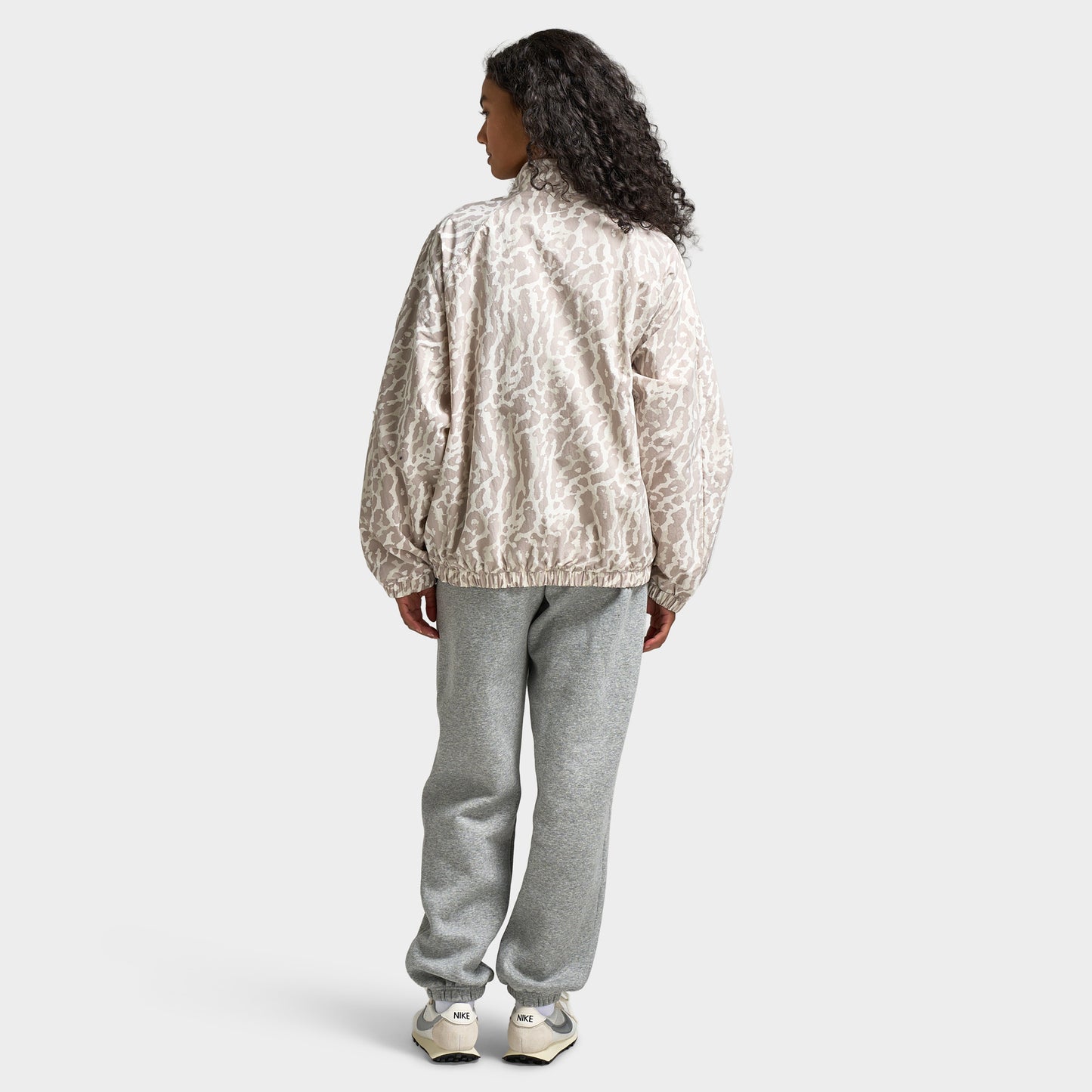 Nike Sportswear Femmes Veste Trend Woven HBR à imprimé intégral Gris collège / Voile