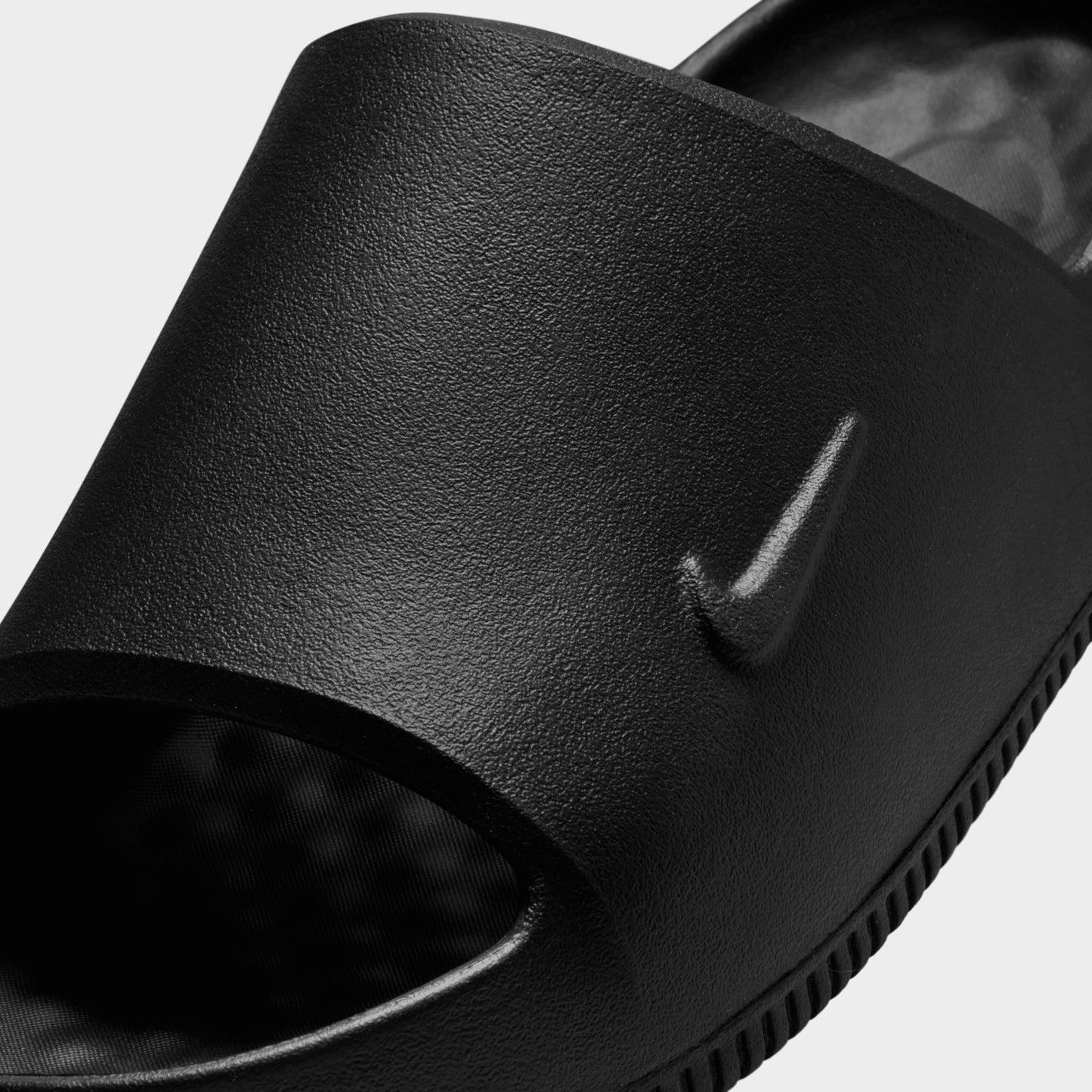Nike Women's Calm 2.0 Black / Black - Black