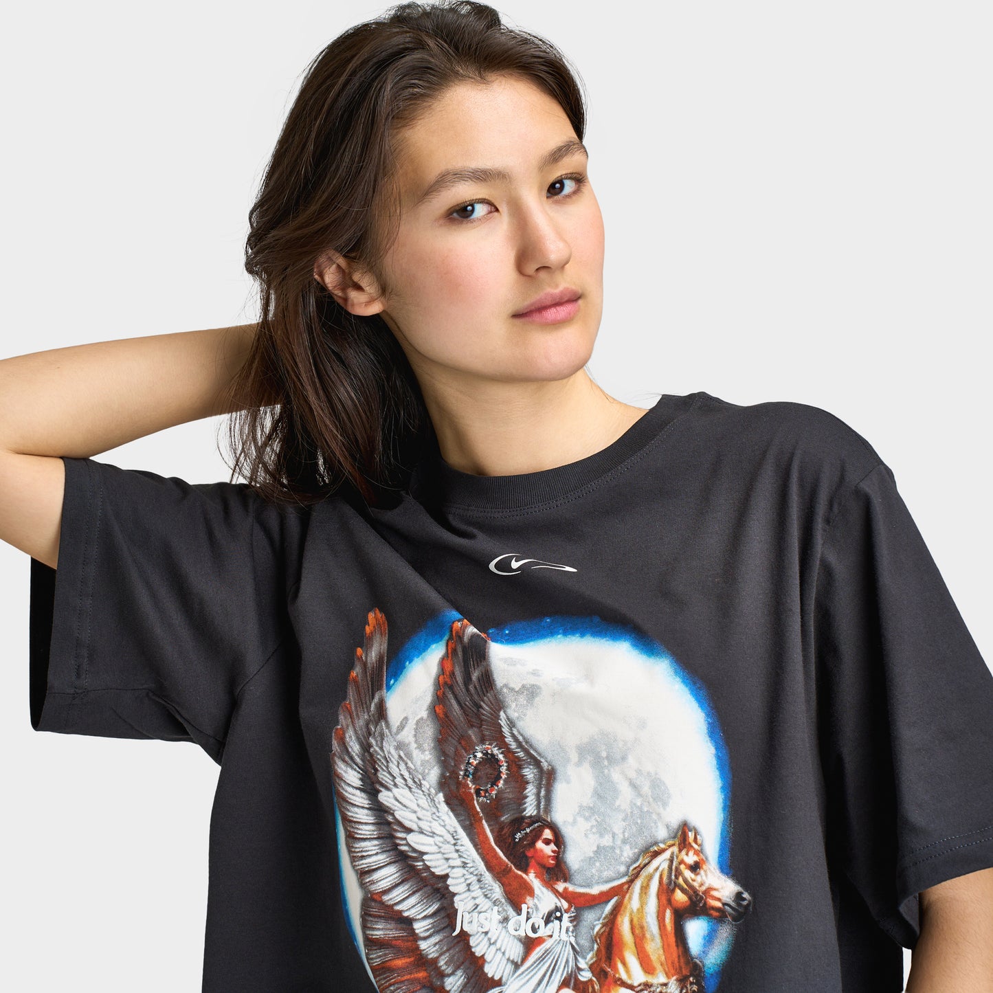 Nike Sportswear Femmes Essentiels « Boyfriend Soaring » T-Shirt Off Noir / Blanc