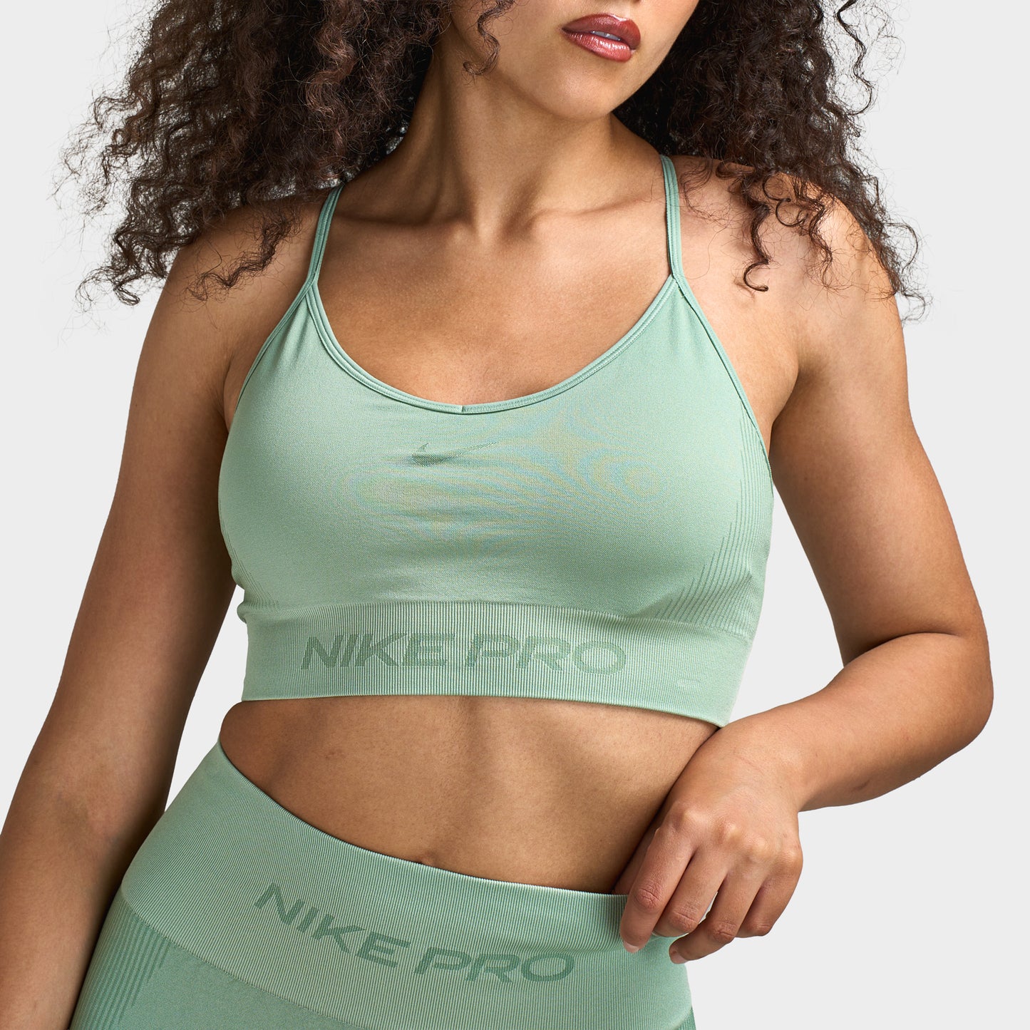 Nike Women's Seamless Low Support Bra / Steam