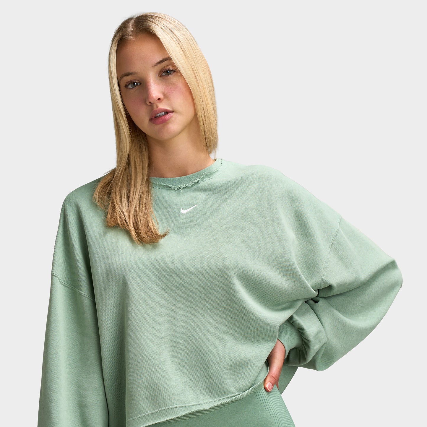 Nike Sportswear Women's Chill Crew / Steam / Sail