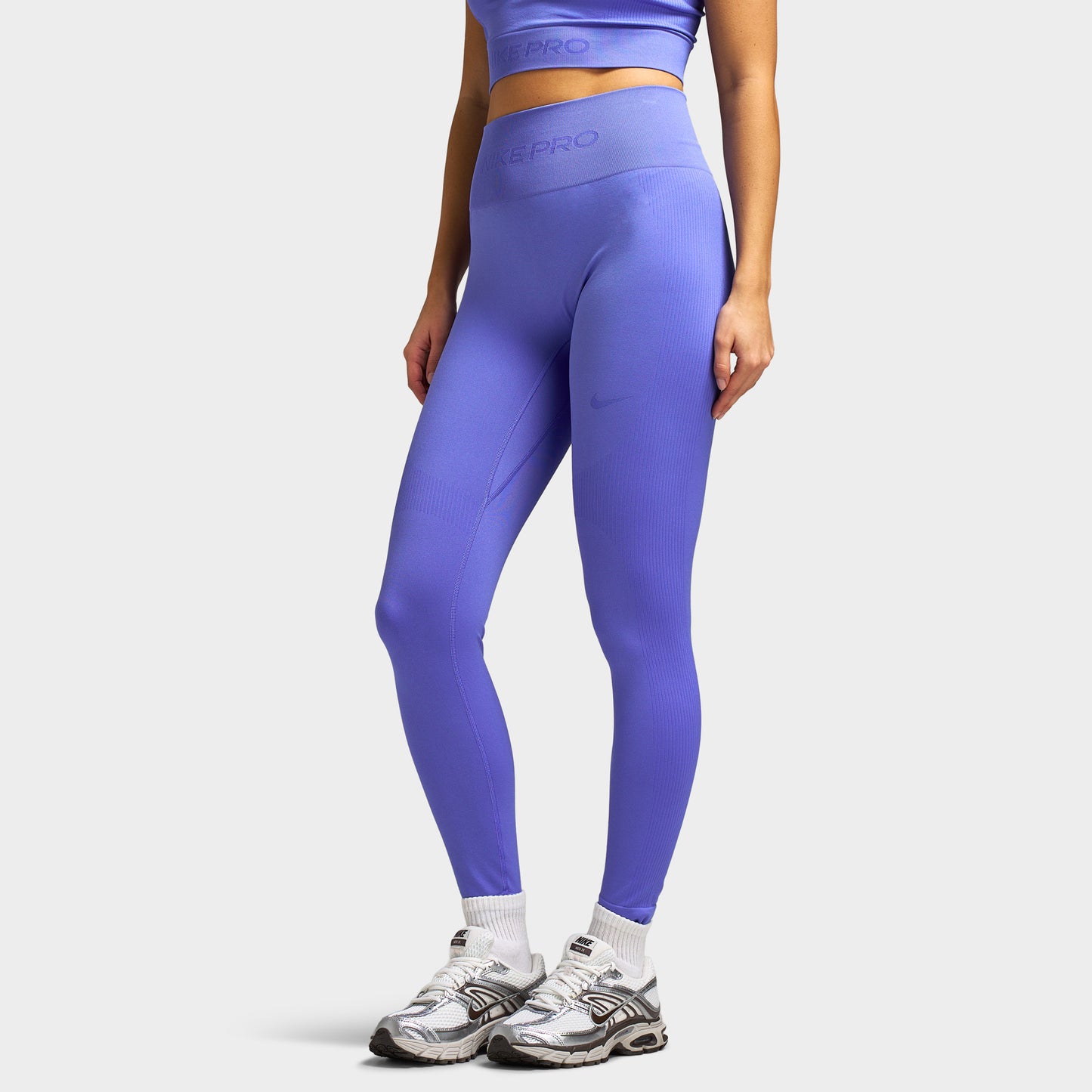 Nike Pro Women�s Dry Fit Seamless Highrise 7/8 Tight / Sapphire