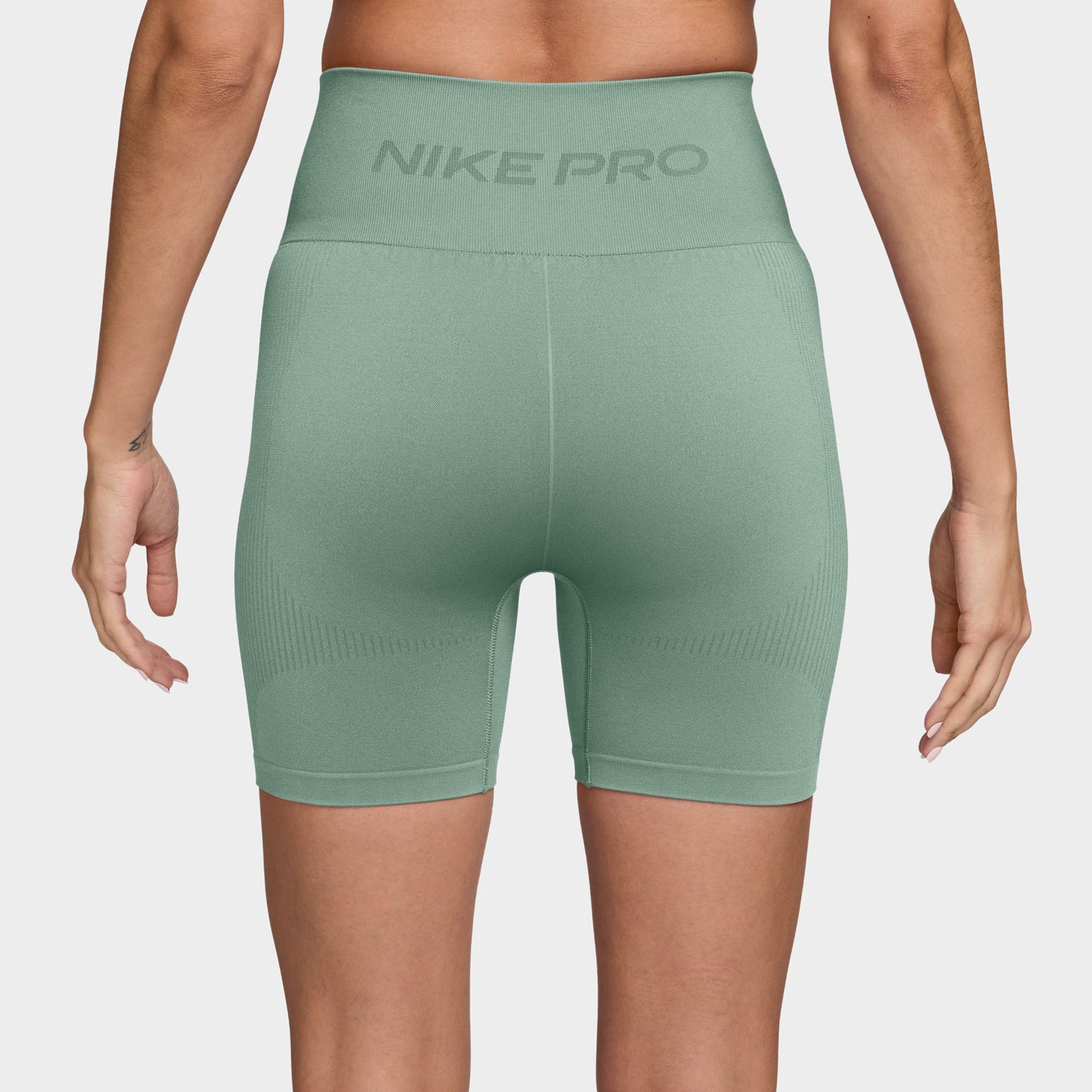 Nike Women's Seamless High Rise 5" Shorts / Steam