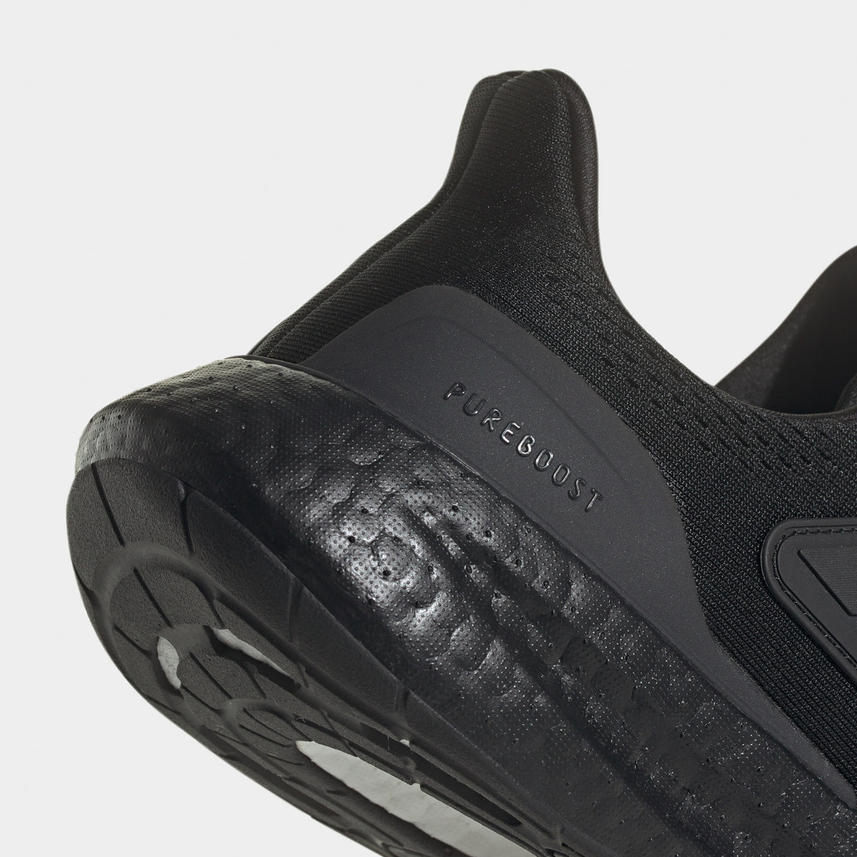 Pure boost black sole hot sale