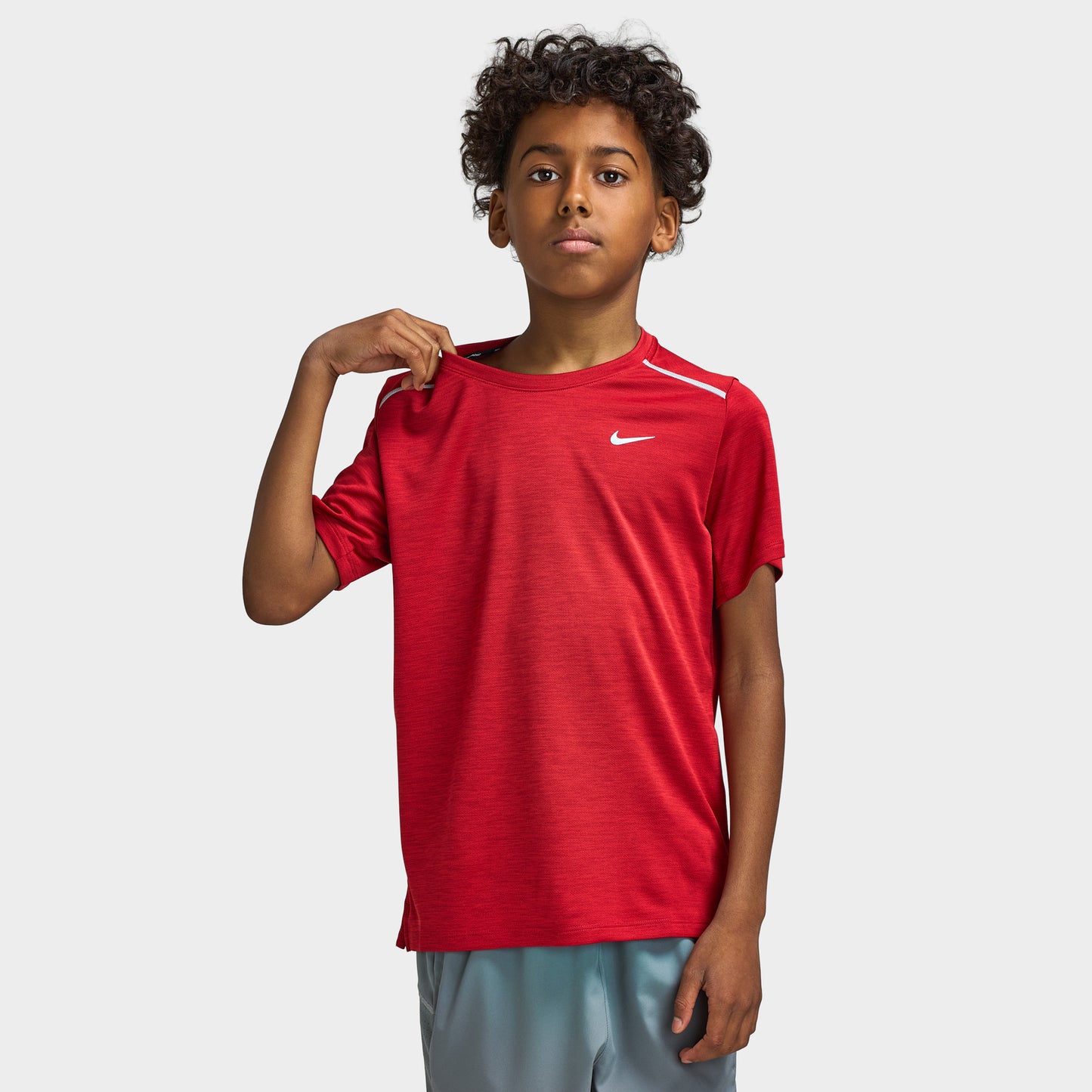 Nike T-shirt Dri-FIT Miler pour garçon / Rouge résistant