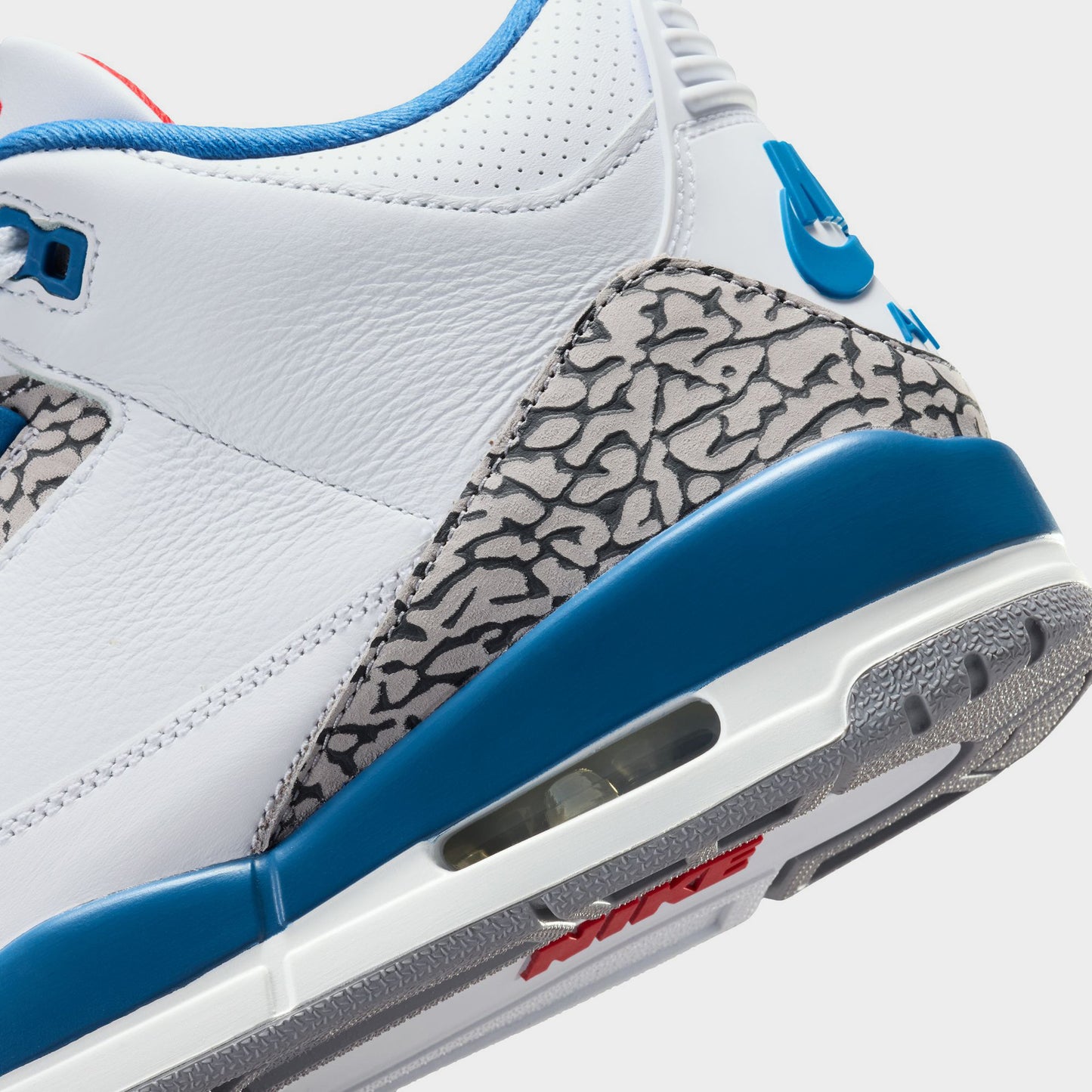 Jordan 3 Retro White / True Blue - Fire Red