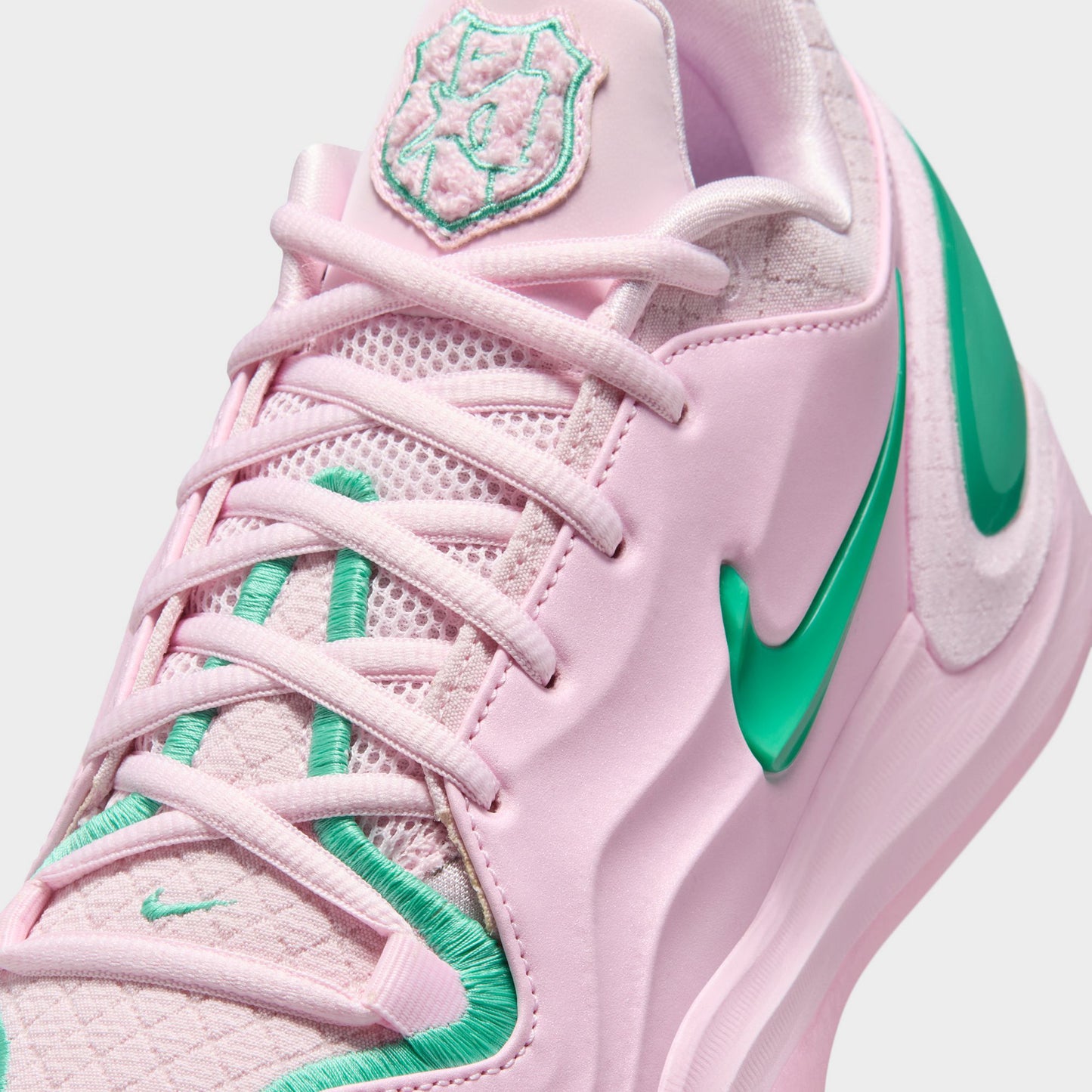 Nike A'Two Rose Mousse / Menthe Claire