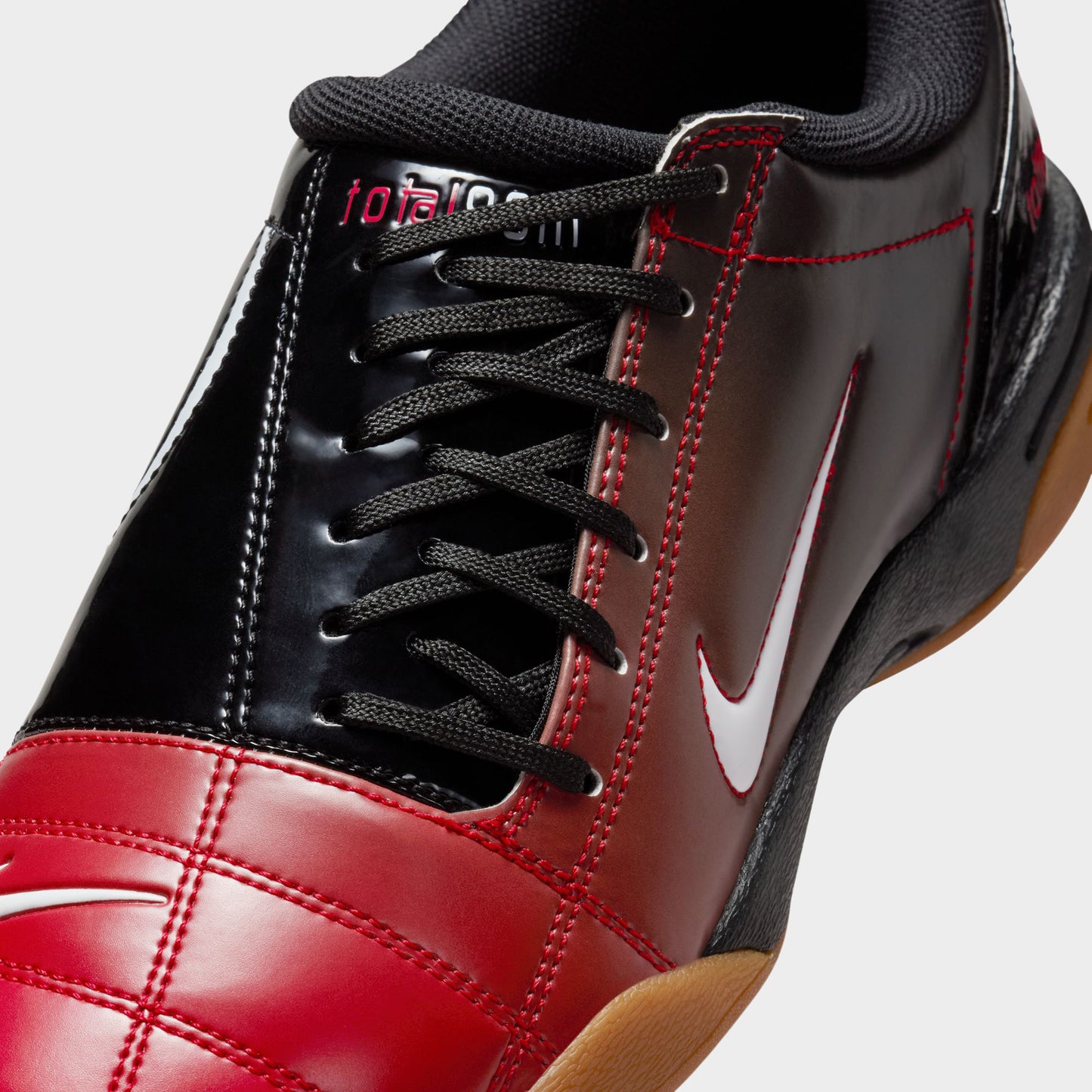 Nike Total 90 Black / White -Red