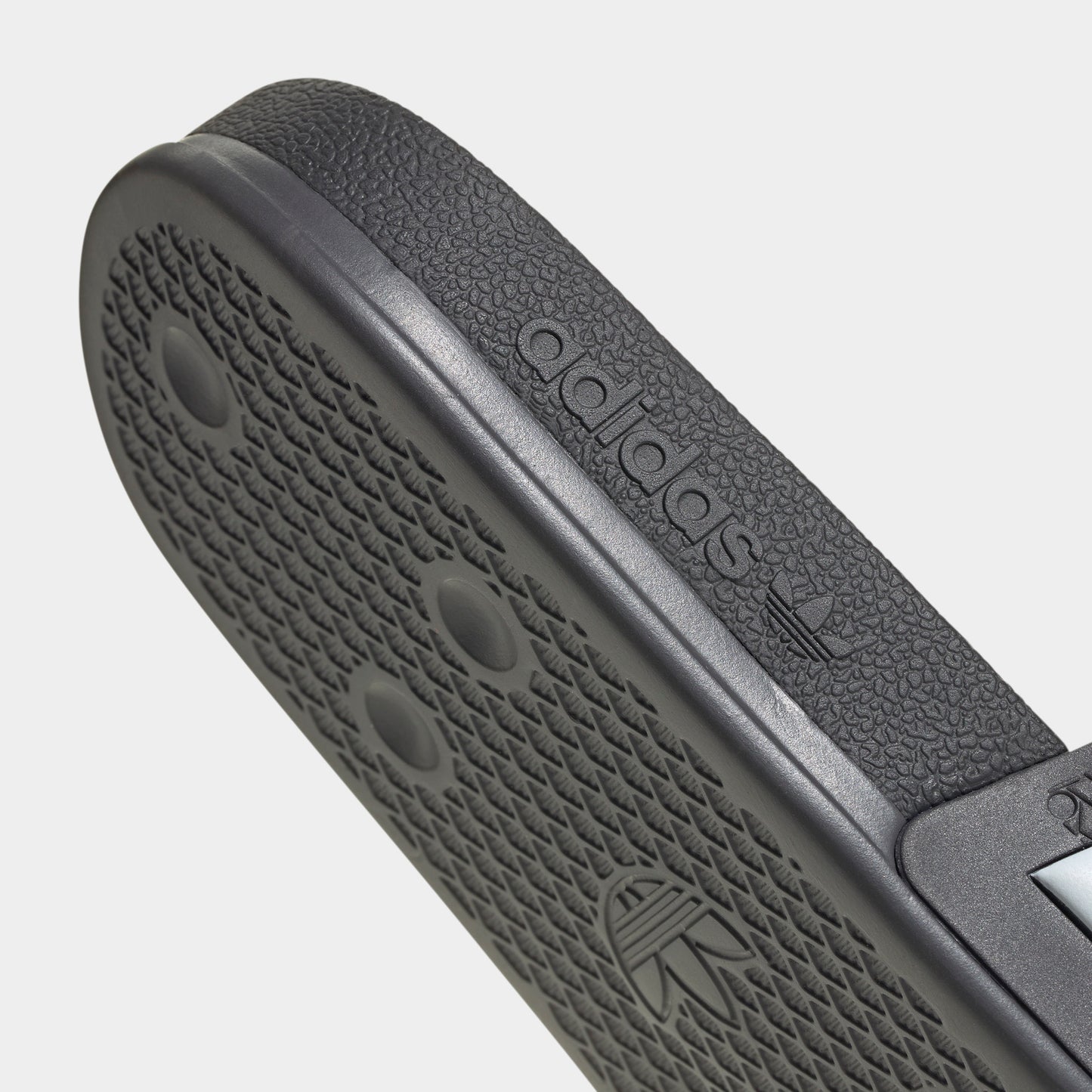 adidas Adilette Utility Black / Black - Ftw White