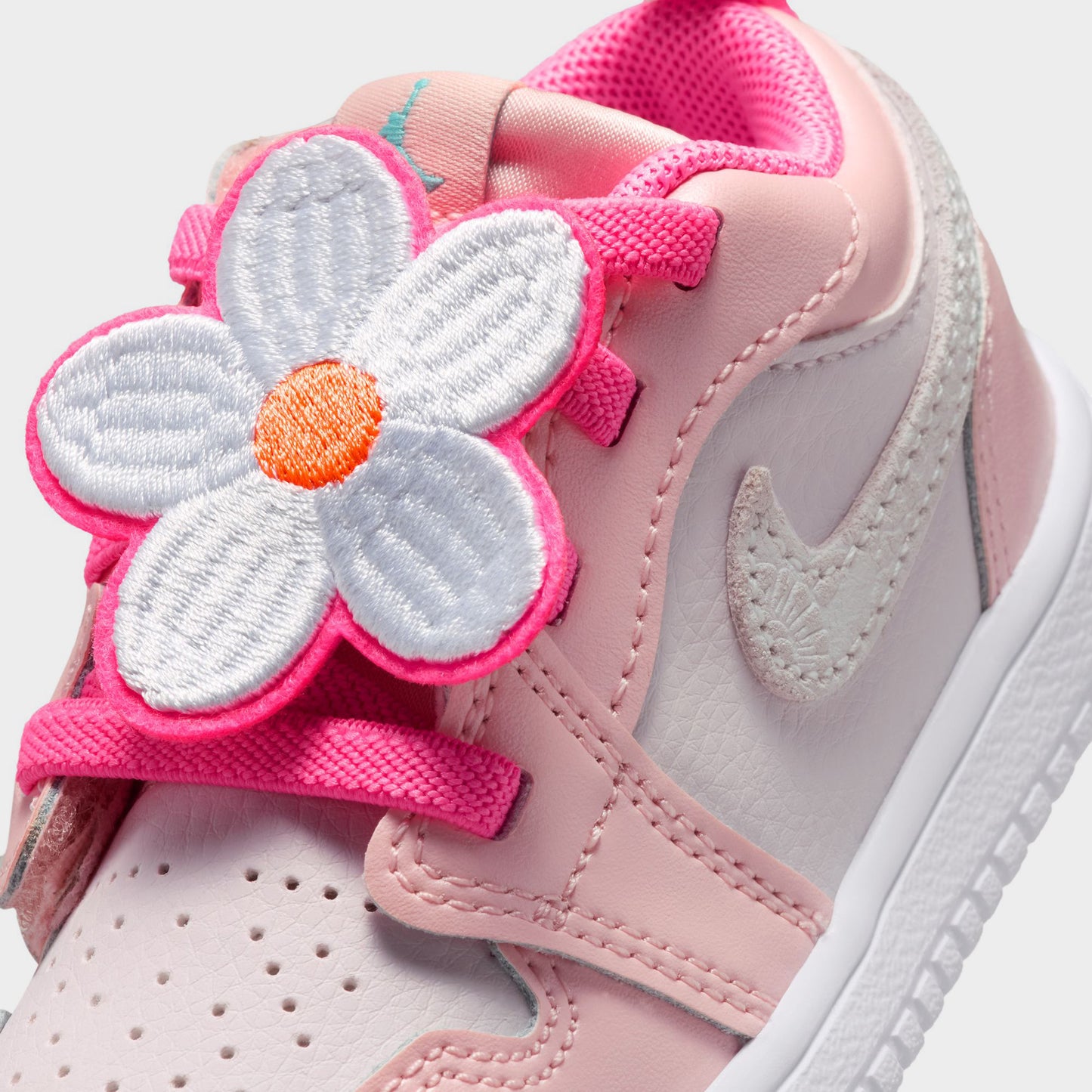 Jordan 1 Low SE TD Rose Fluorescent / Bleu Clair - Rose Éclatant