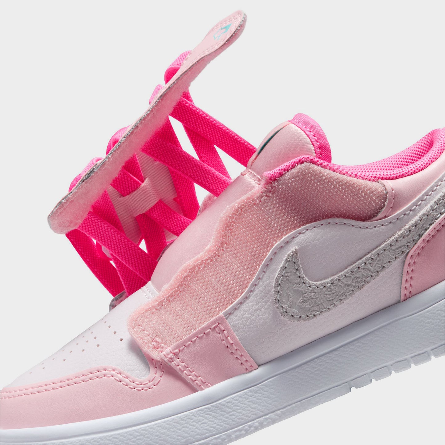 Jordan 1 Low SE PS Pink Glow / Light Aqua - Pink Bloom
