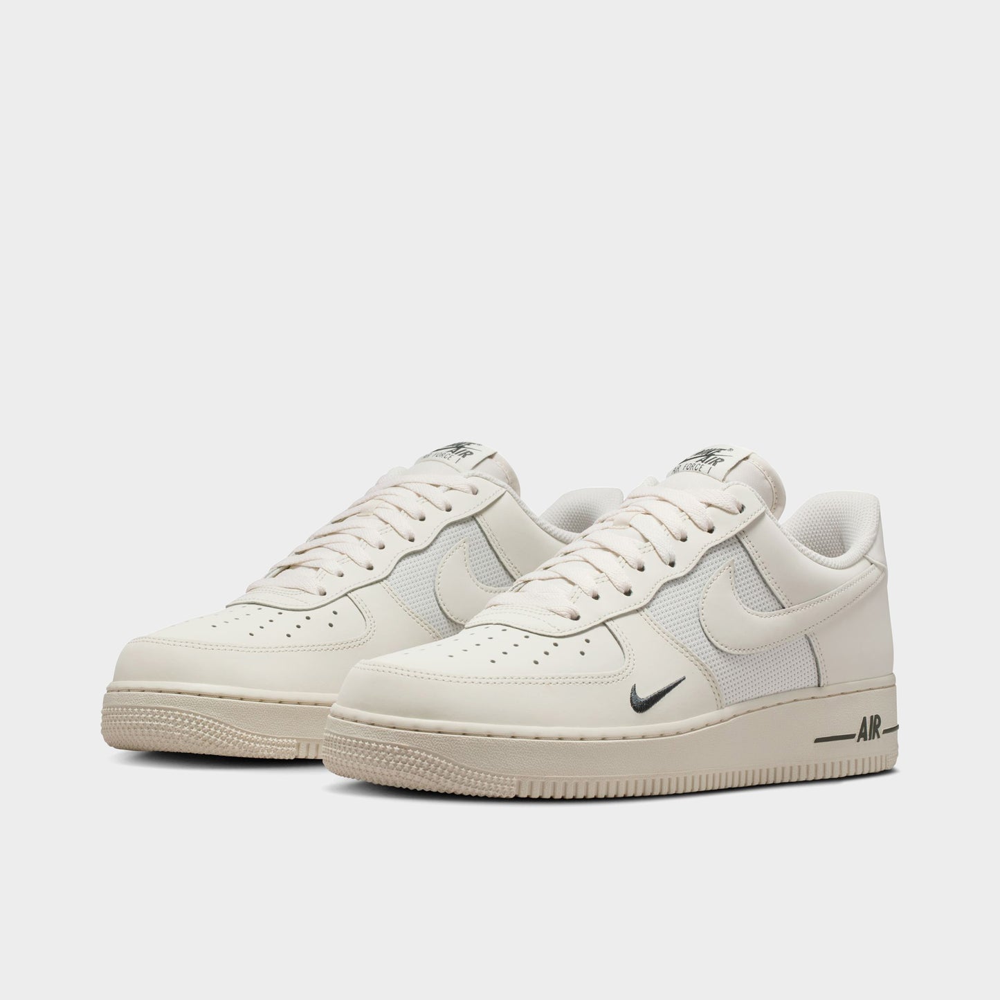 Nike Air Force 1 Off-White / Black